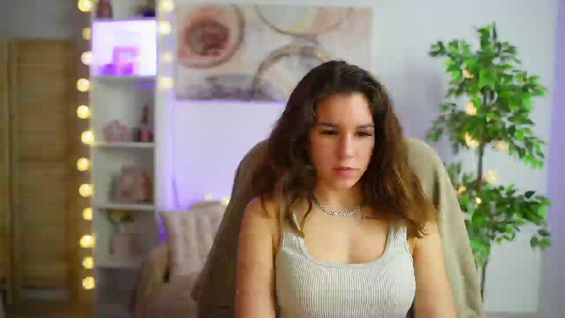 Gallery image thumbnail from Alyssa_Hall's myfreecams stream on, 03/03/2025, 18:47 image 16 of 20