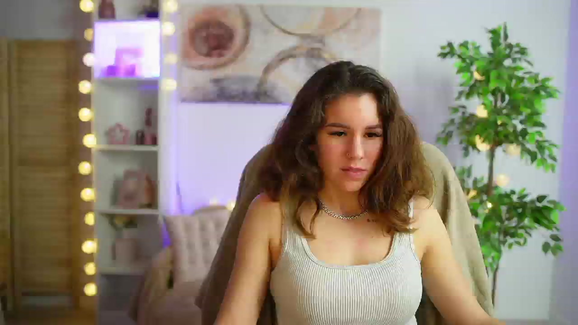Gallery image thumbnail from Alyssa_Hall's myfreecams stream on, 03/03/2025, 18:47 image 14 of 20