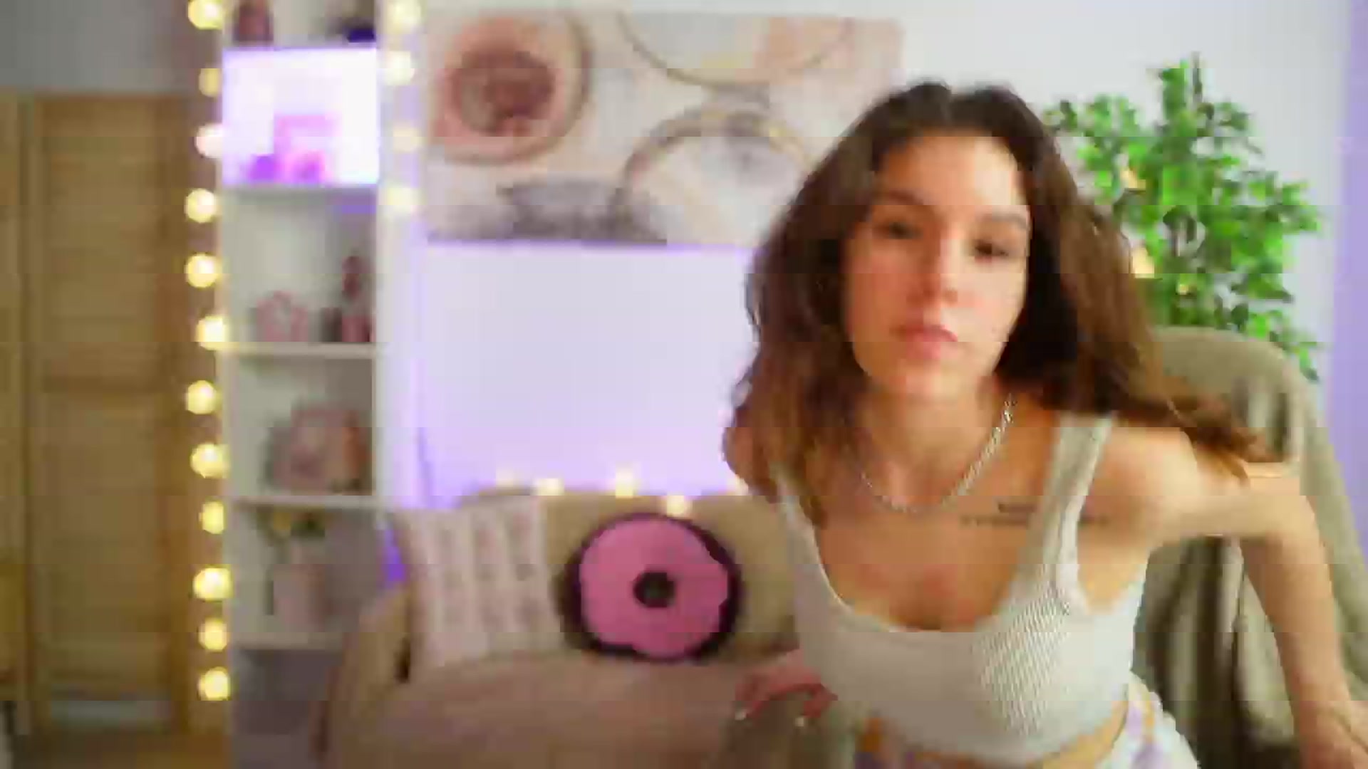 Gallery image thumbnail from Alyssa_Hall's myfreecams stream on, 03/03/2025, 18:47 image 10 of 20