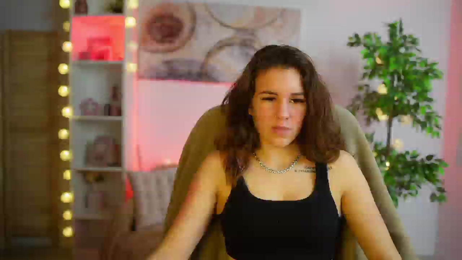 Gallery image thumbnail from Alyssa_Hall's myfreecams stream on, 03/04/2025, 19:00 image 15 of 20