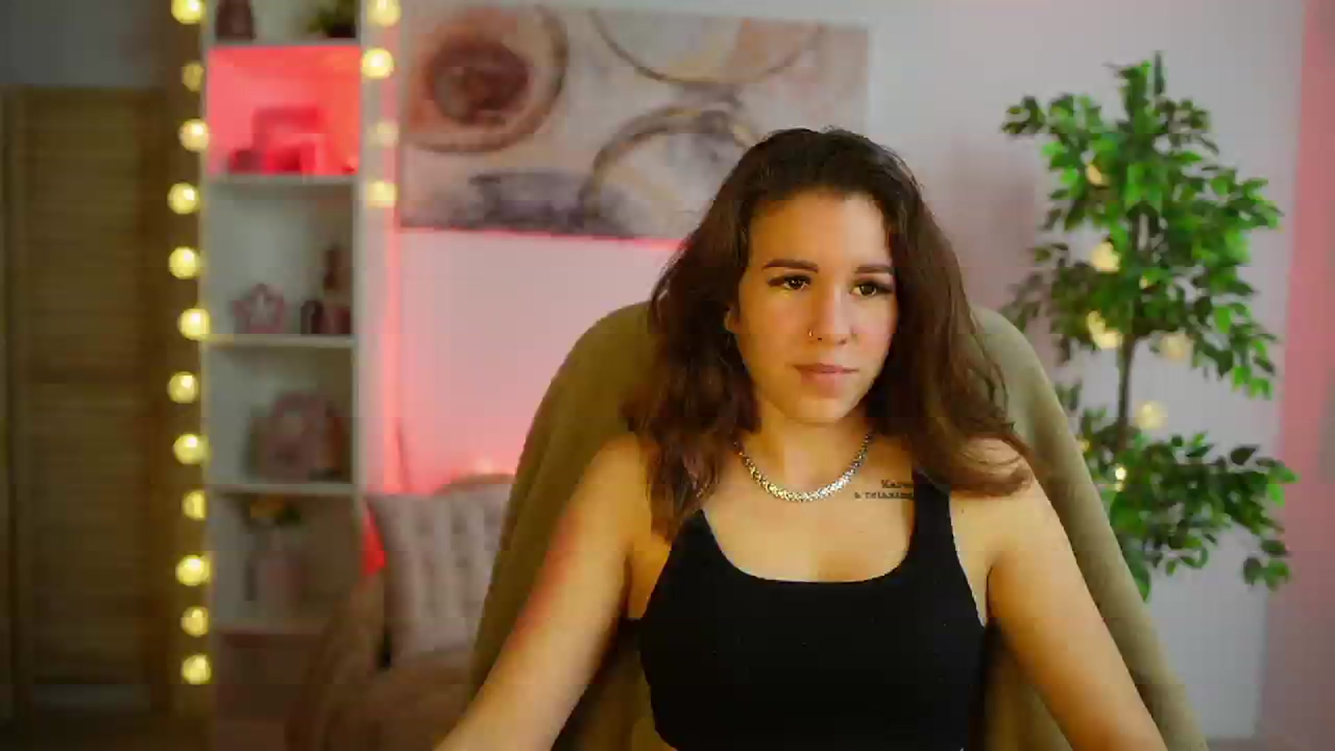 Gallery image thumbnail from Alyssa_Hall's myfreecams stream on, 03/04/2025, 19:00 image 16 of 20