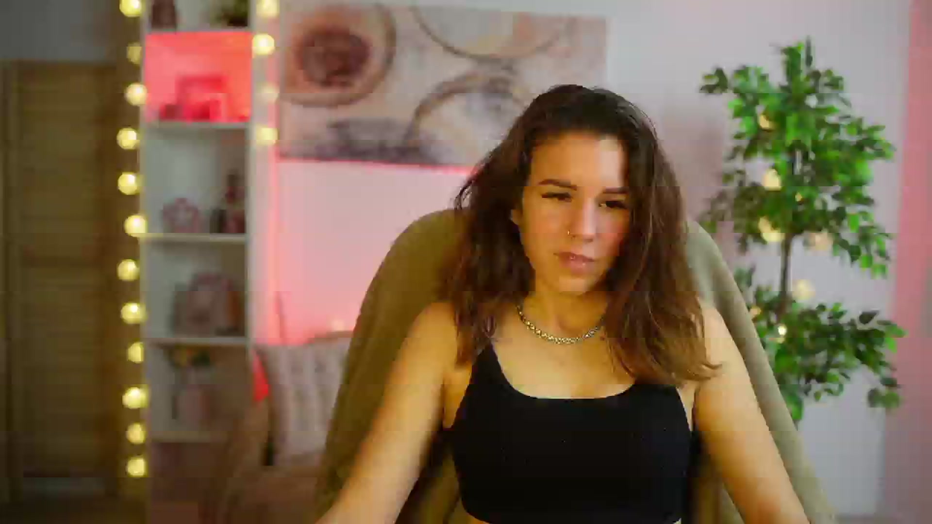 Gallery image thumbnail from Alyssa_Hall's myfreecams stream on, 03/04/2025, 19:00 image 10 of 20