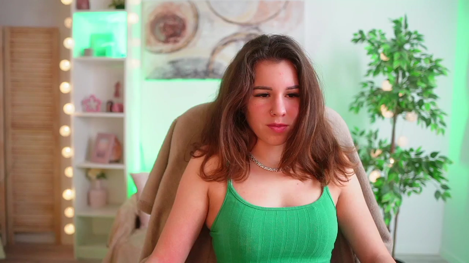 Gallery image thumbnail from Alyssa_Hall's myfreecams stream on, 03/05/2025, 16:09 image 7 of 20