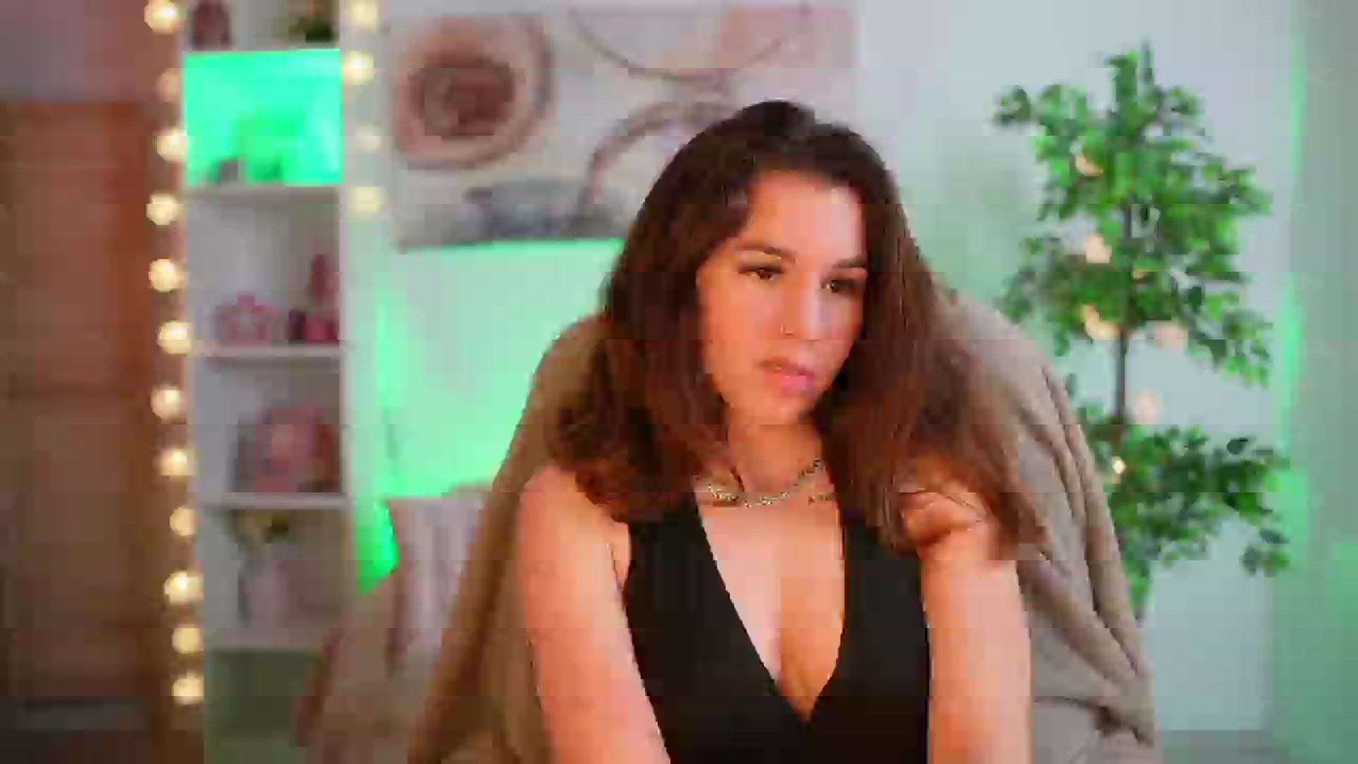 Gallery image thumbnail from Alyssa_Hall's myfreecams stream on, 03/06/2025, 16:08 image 15 of 20