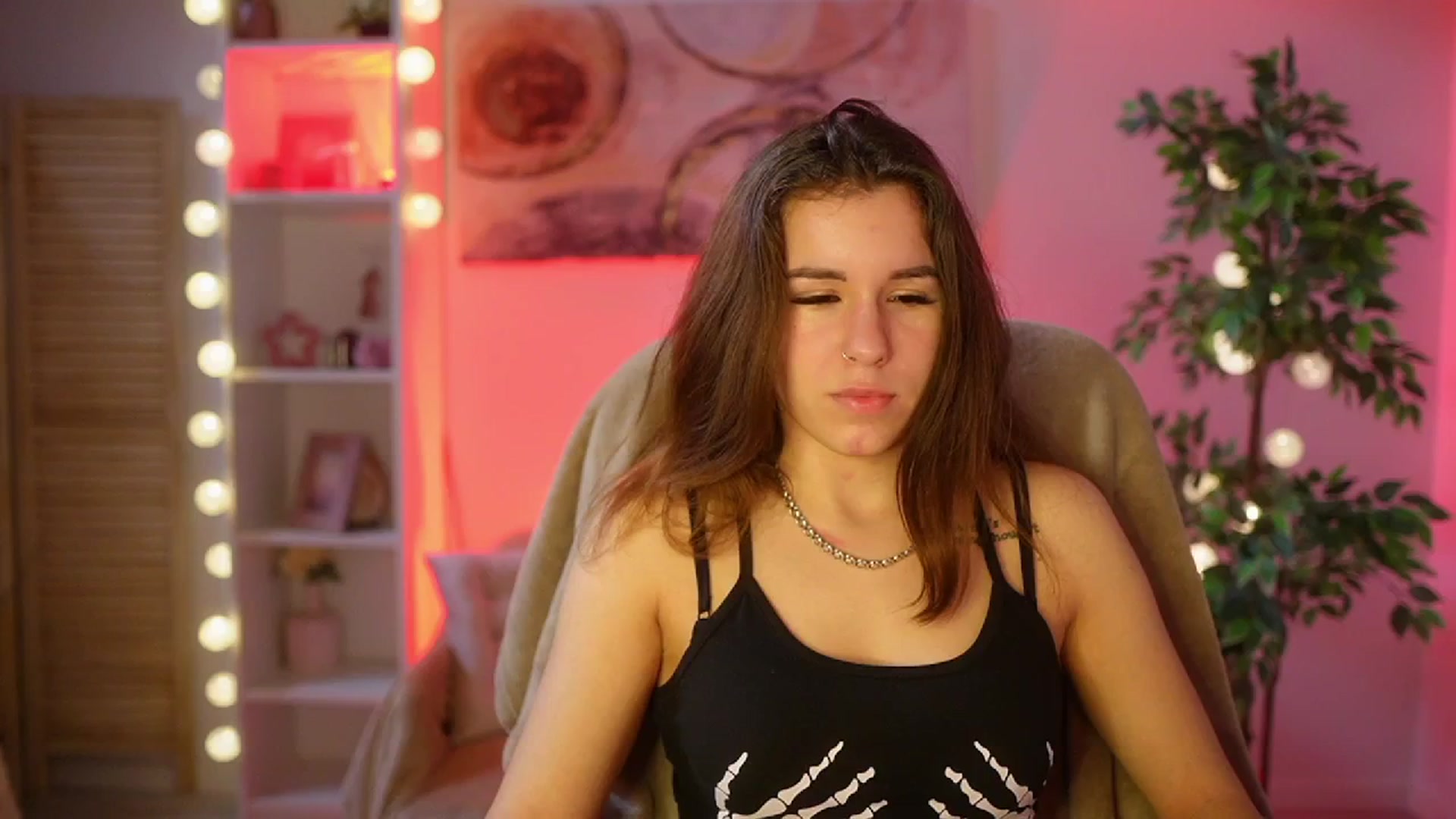 Gallery image thumbnail from Alyssa_Hall's myfreecams stream on, 03/07/2025, 15:09 image 1 of 20