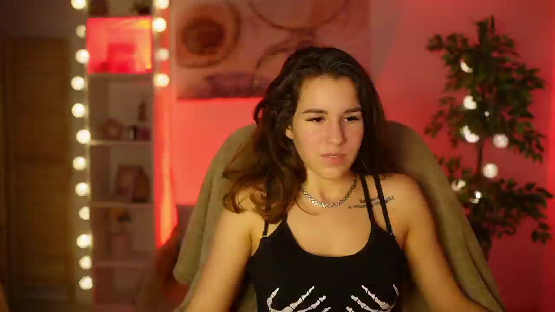 Gallery image thumbnail from Alyssa_Hall's myfreecams stream on, 03/07/2025, 17:01 image 6 of 20
