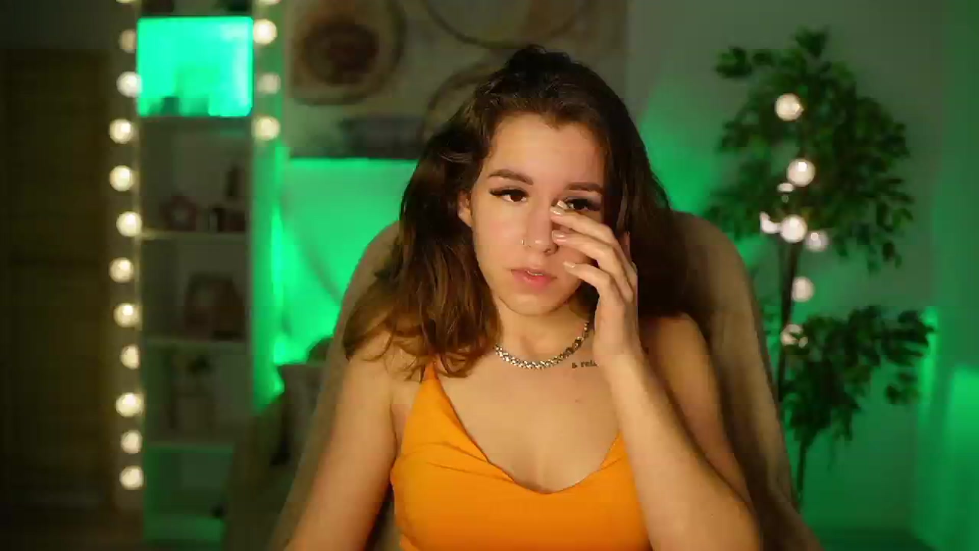 Gallery image thumbnail from Alyssa_Hall's myfreecams stream on, 03/11/2025, 18:51 image 10 of 20