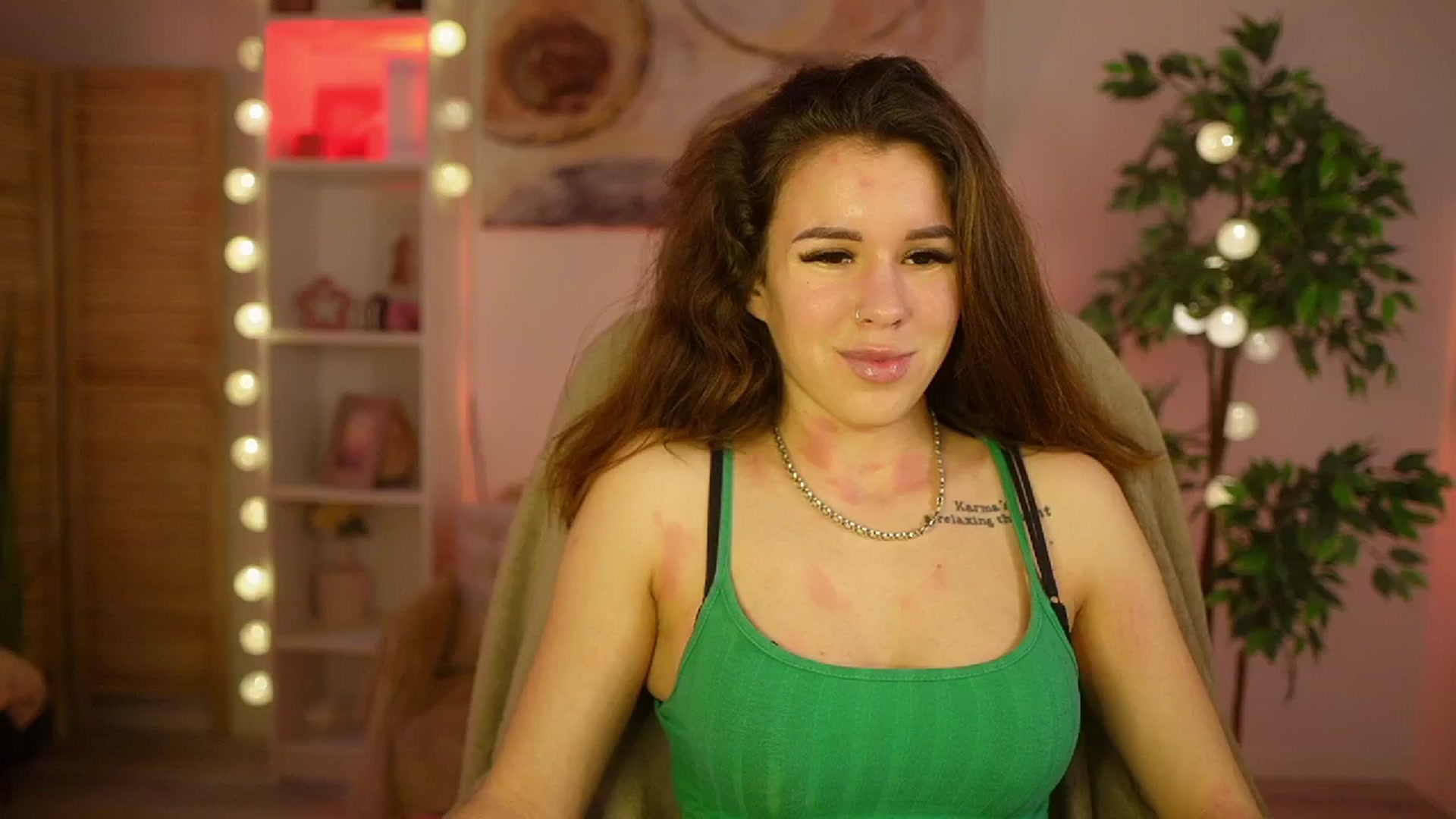 Gallery image thumbnail from Alyssa_Hall's myfreecams stream on, 03/16/2025, 16:04 image 15 of 20