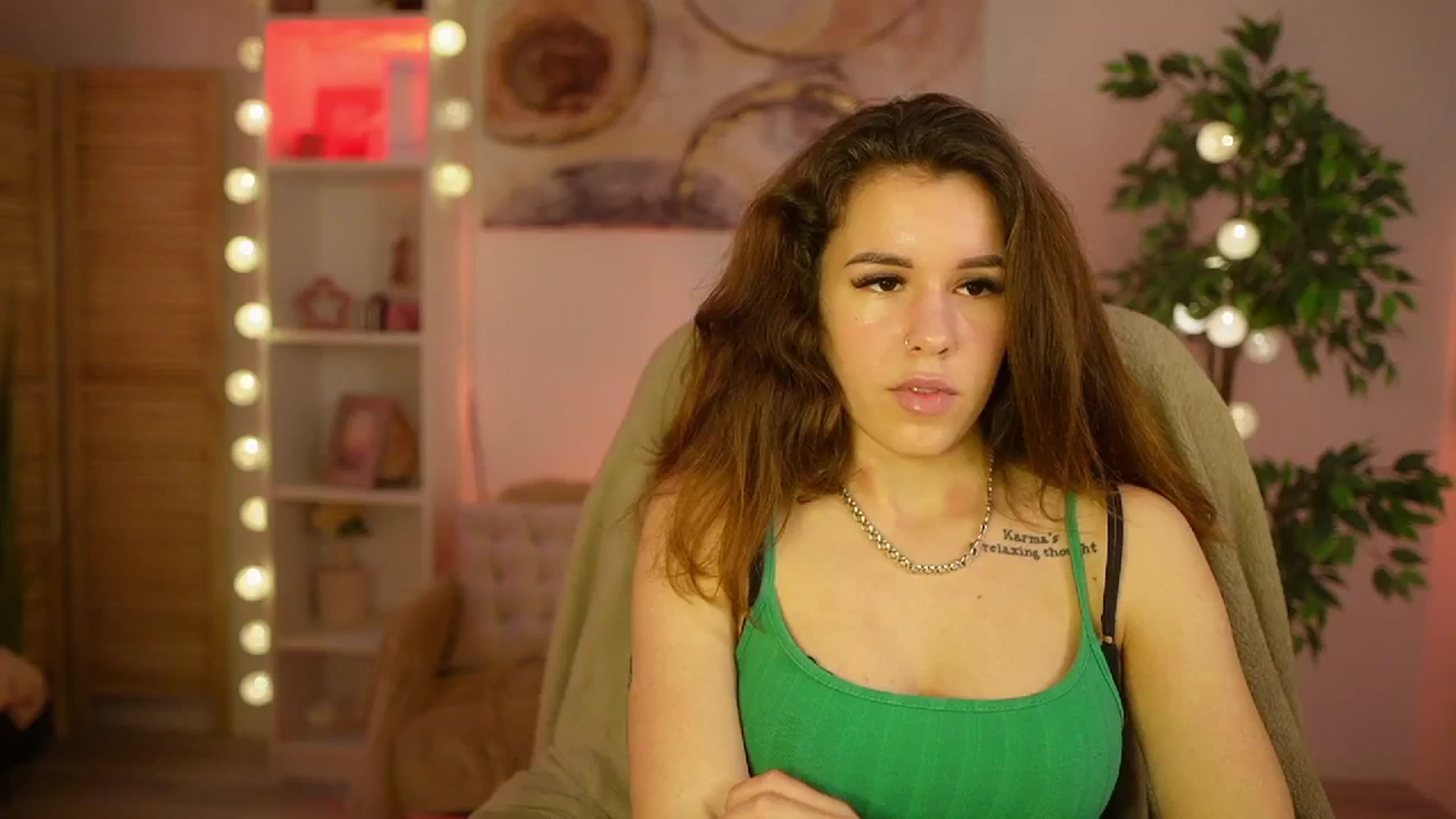 Gallery image thumbnail from Alyssa_Hall's myfreecams stream on, 03/16/2025, 16:04 image 19 of 20
