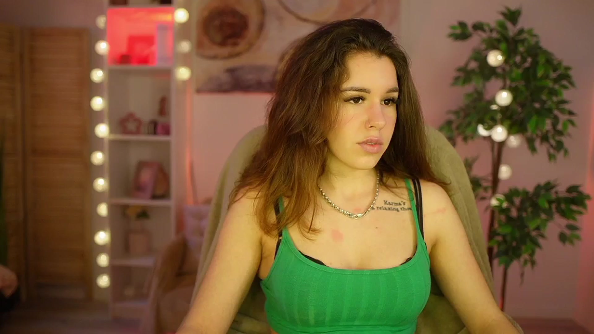 Gallery image thumbnail from Alyssa_Hall's myfreecams stream on, 03/16/2025, 16:04 image 1 of 20