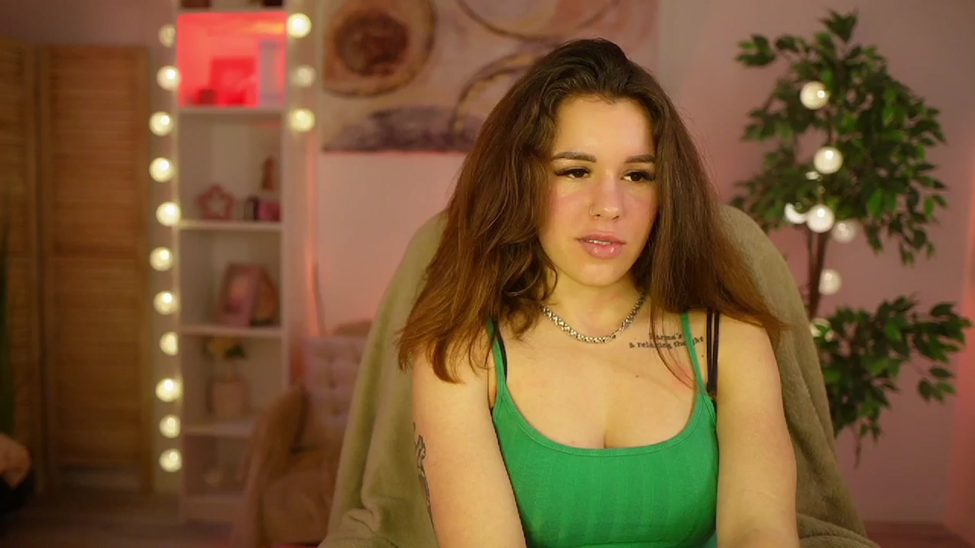 Gallery image thumbnail from Alyssa_Hall's myfreecams stream on, 03/16/2025, 16:04 image 8 of 20
