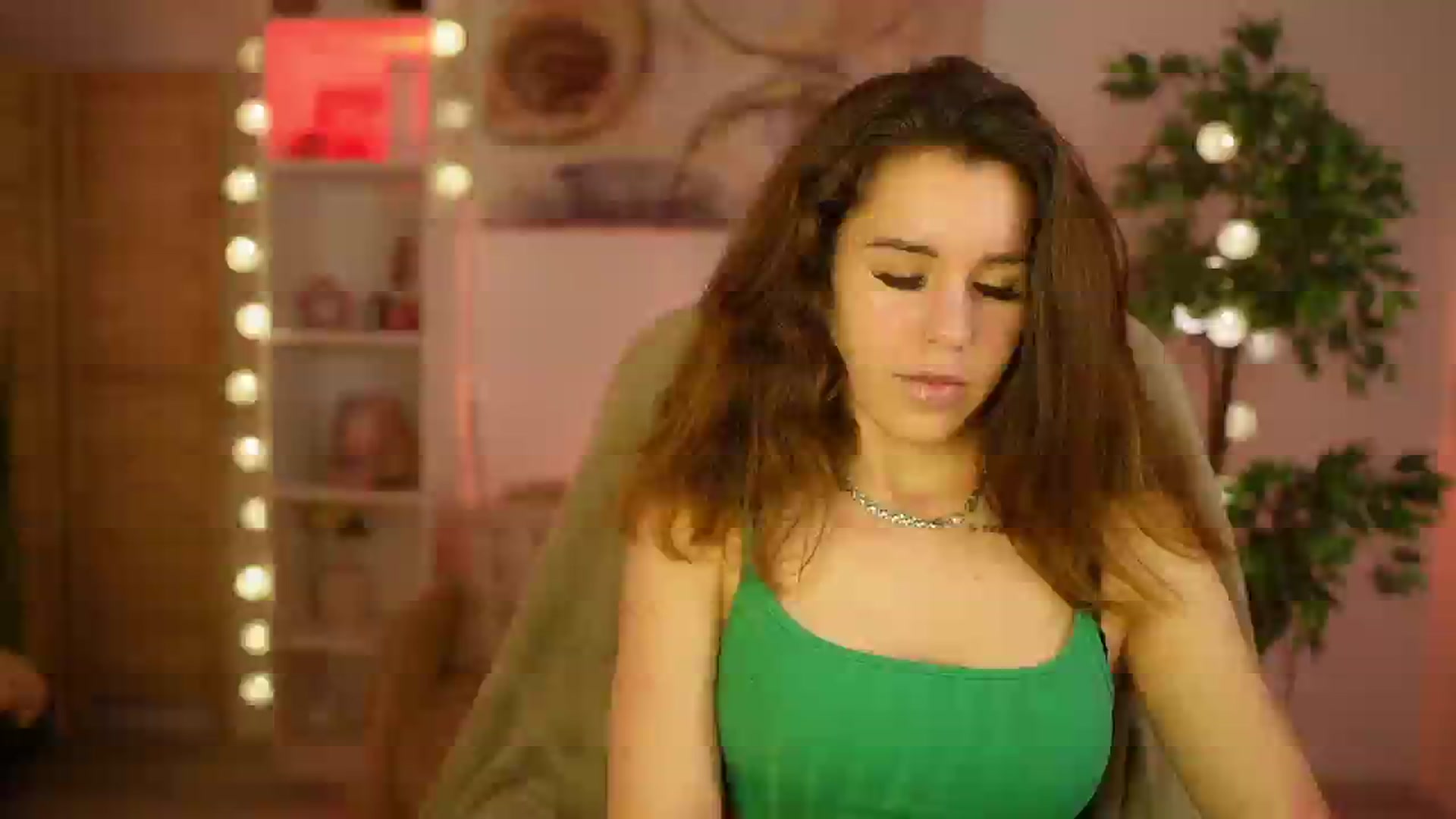 Gallery image thumbnail from Alyssa_Hall's myfreecams stream on, 03/16/2025, 18:03 image 4 of 20