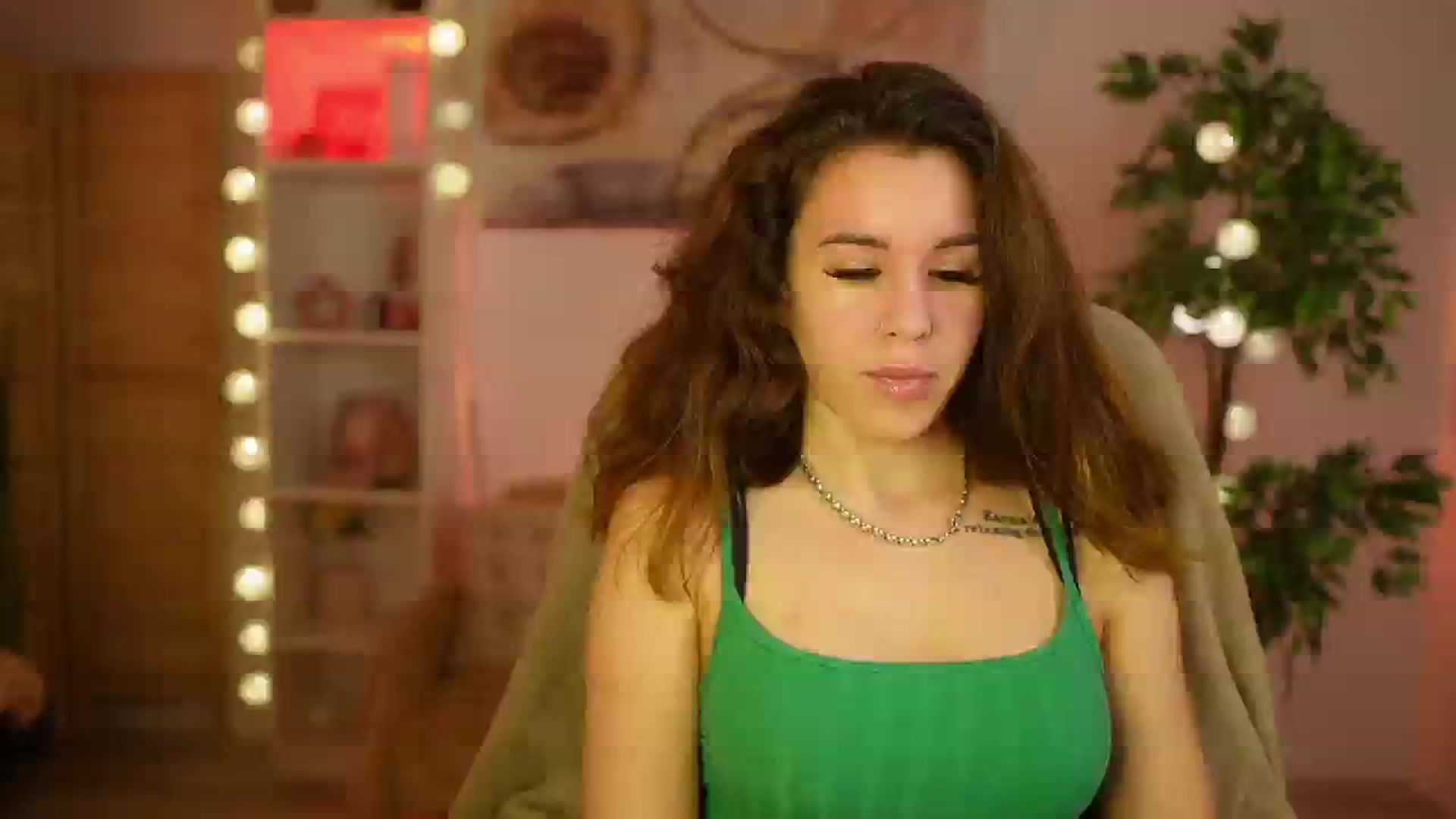 Gallery image thumbnail from Alyssa_Hall's myfreecams stream on, 03/16/2025, 18:03 image 10 of 20