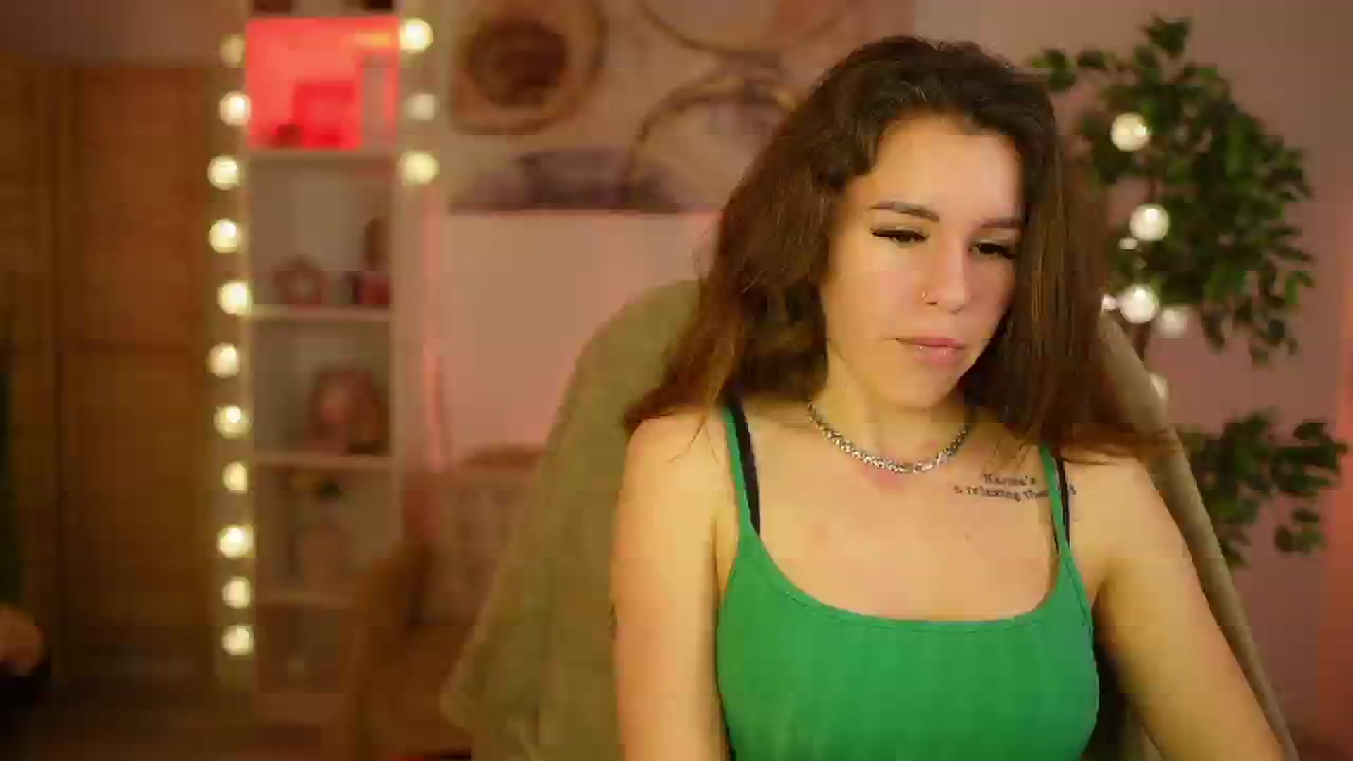 Gallery image thumbnail from Alyssa_Hall's myfreecams stream on, 03/16/2025, 18:03 image 15 of 20