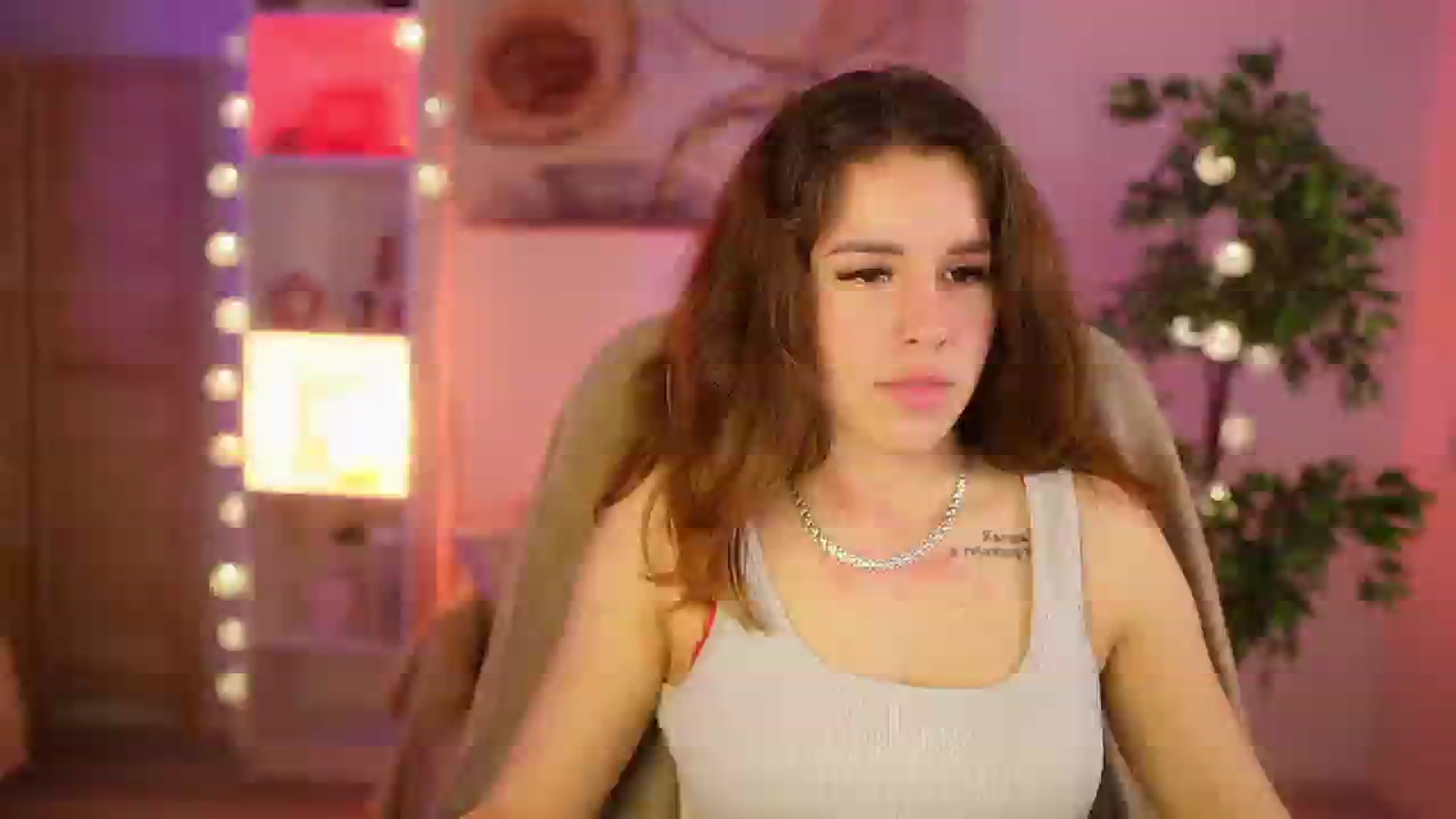 Gallery image thumbnail from Alyssa_Hall's myfreecams stream on, 03/25/2025, 18:42 image 7 of 20