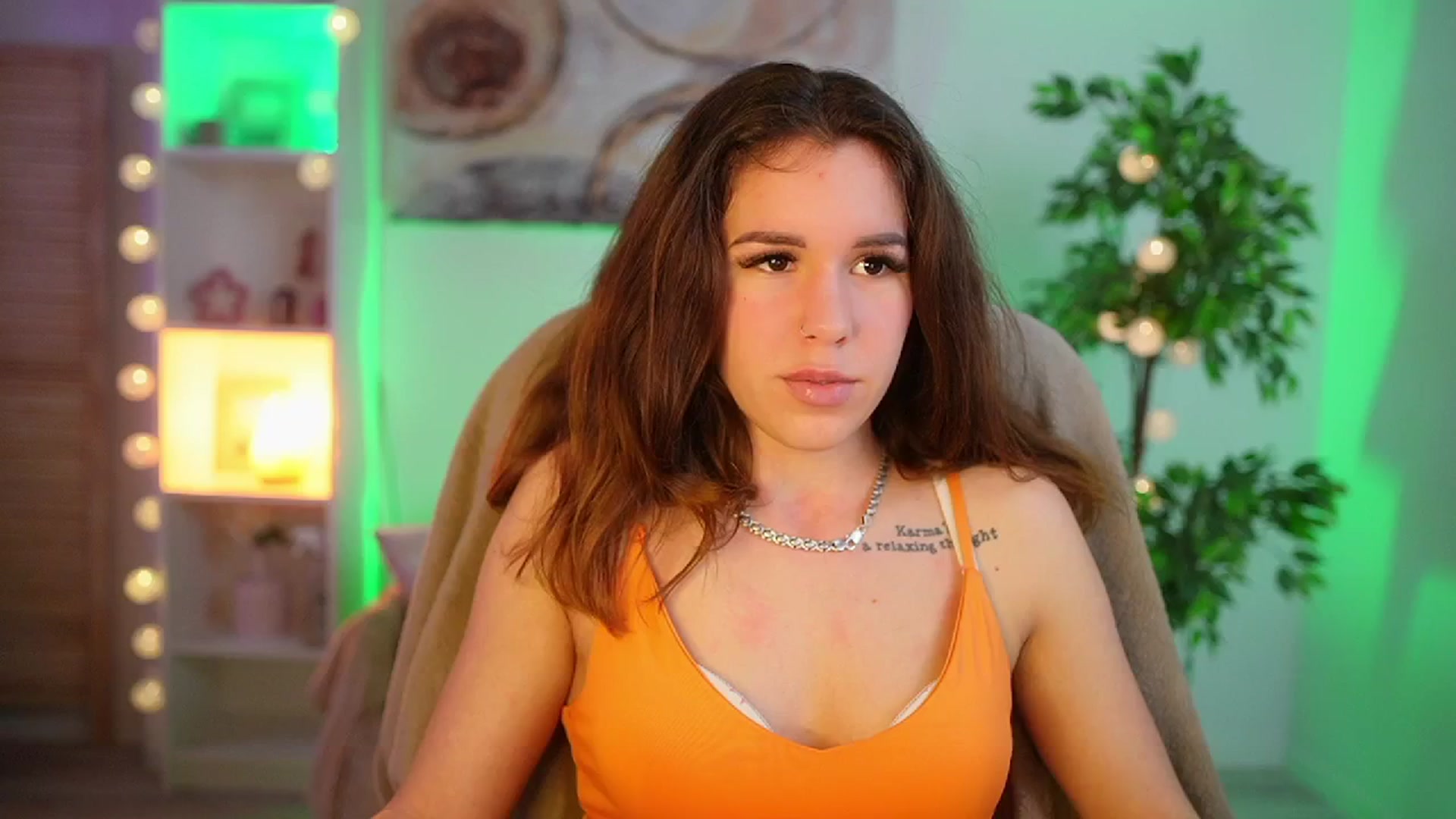 Gallery image thumbnail from Alyssa_Hall's myfreecams stream on, 03/26/2025, 16:00 image 11 of 20