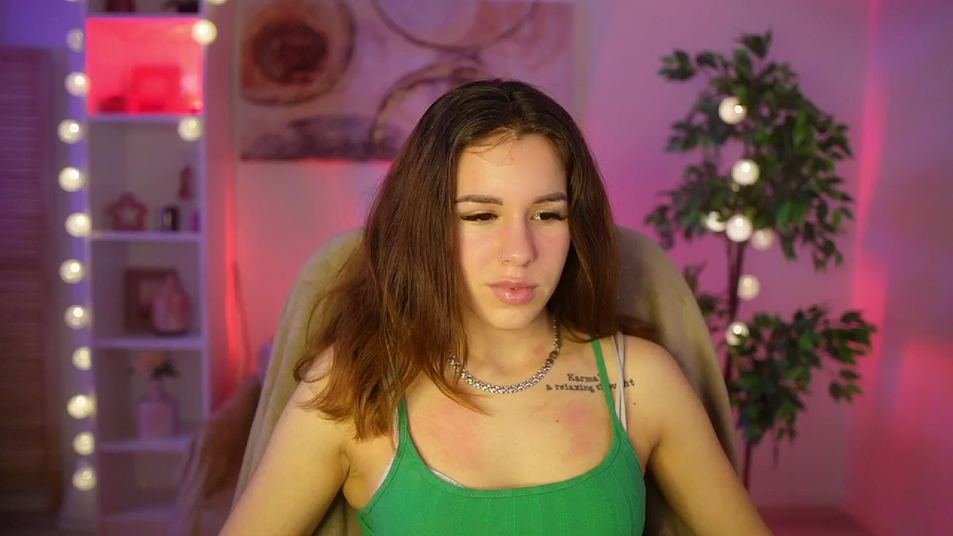 Gallery image thumbnail from Alyssa_Hall's myfreecams stream on, 03/27/2025, 15:59 image 7 of 20