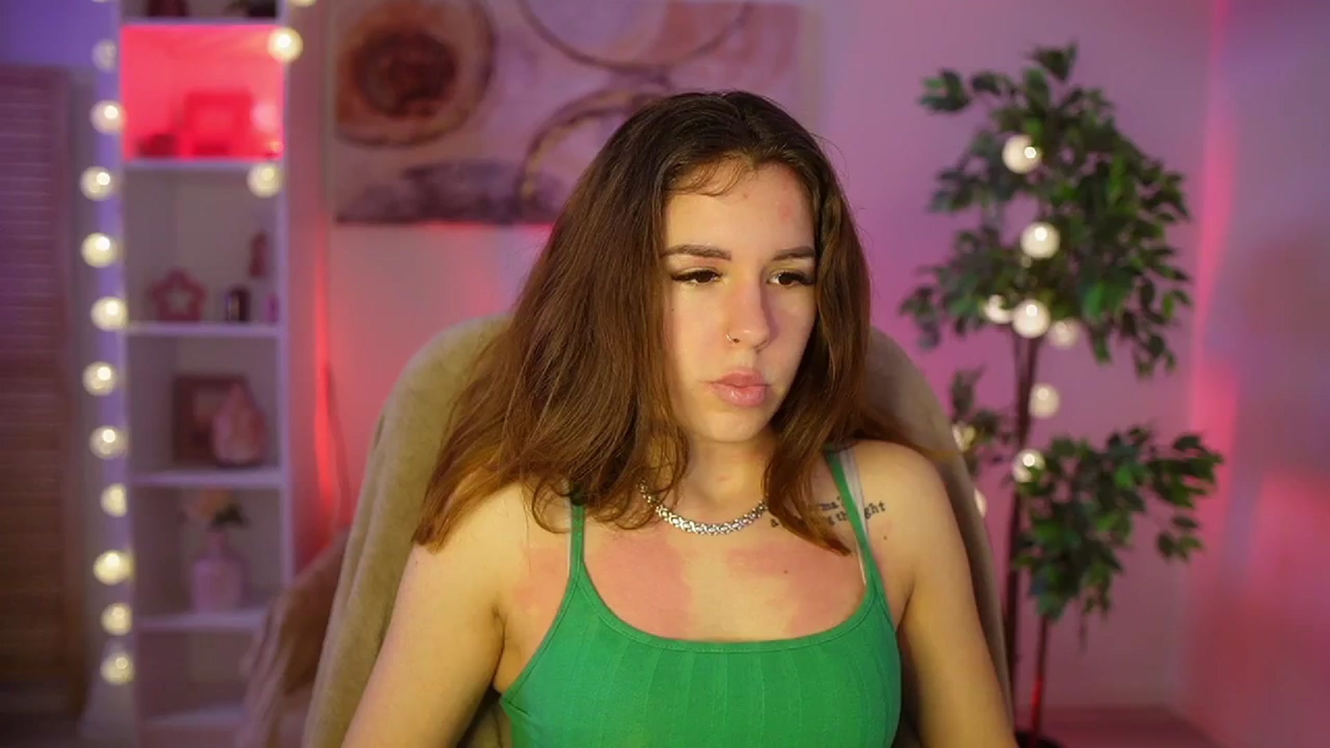 Gallery image thumbnail from Alyssa_Hall's myfreecams stream on, 03/27/2025, 15:59 image 3 of 20
