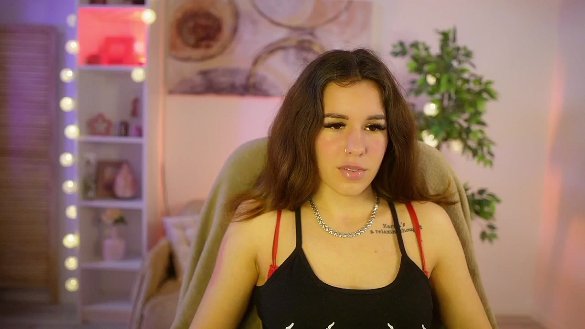 Gallery image thumbnail from Alyssa_Hall's myfreecams stream on, 04/01/2025, 14:01 image 13 of 20