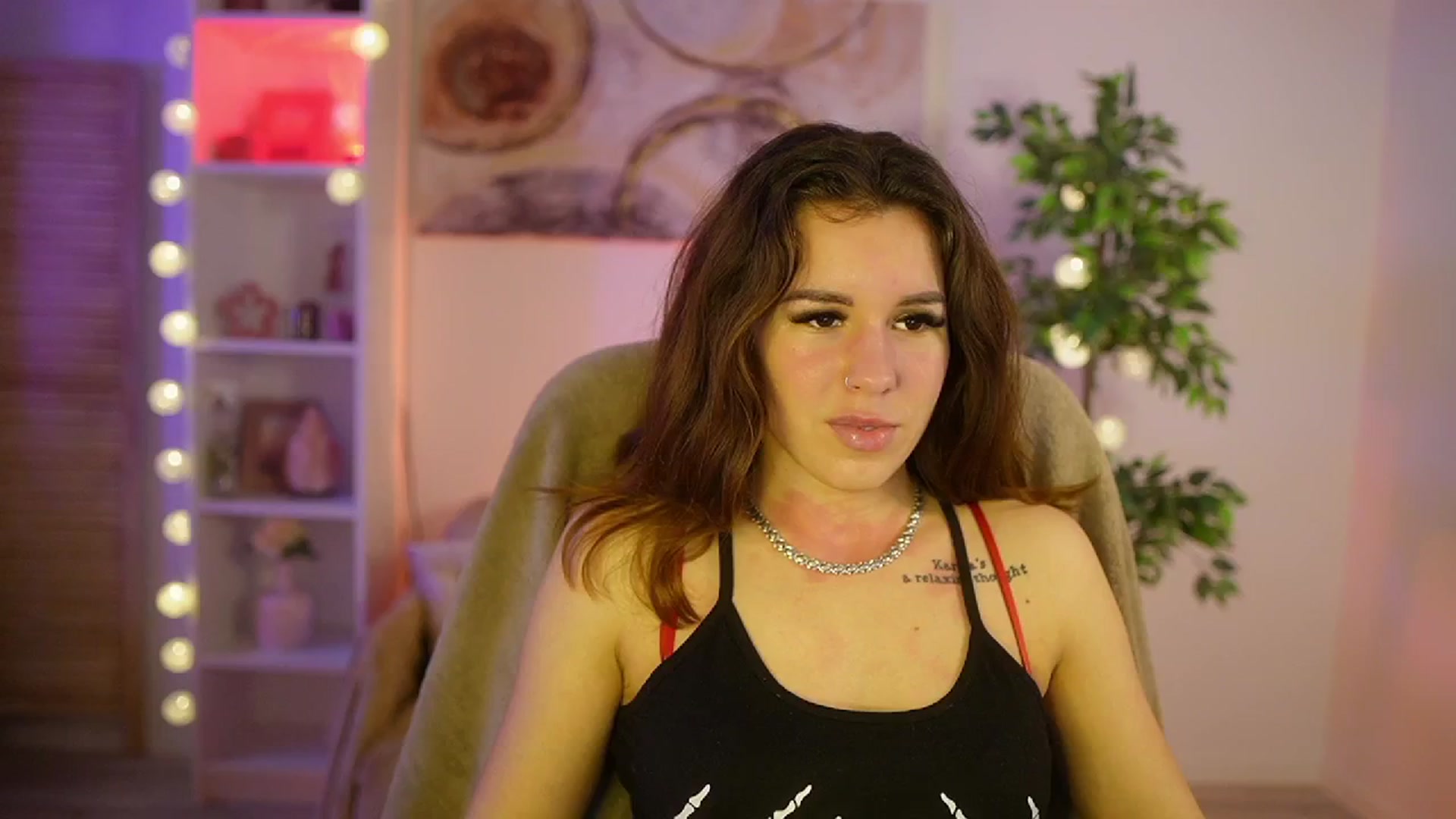 Gallery image thumbnail from Alyssa_Hall's myfreecams stream on, 04/01/2025, 15:00 image 10 of 20