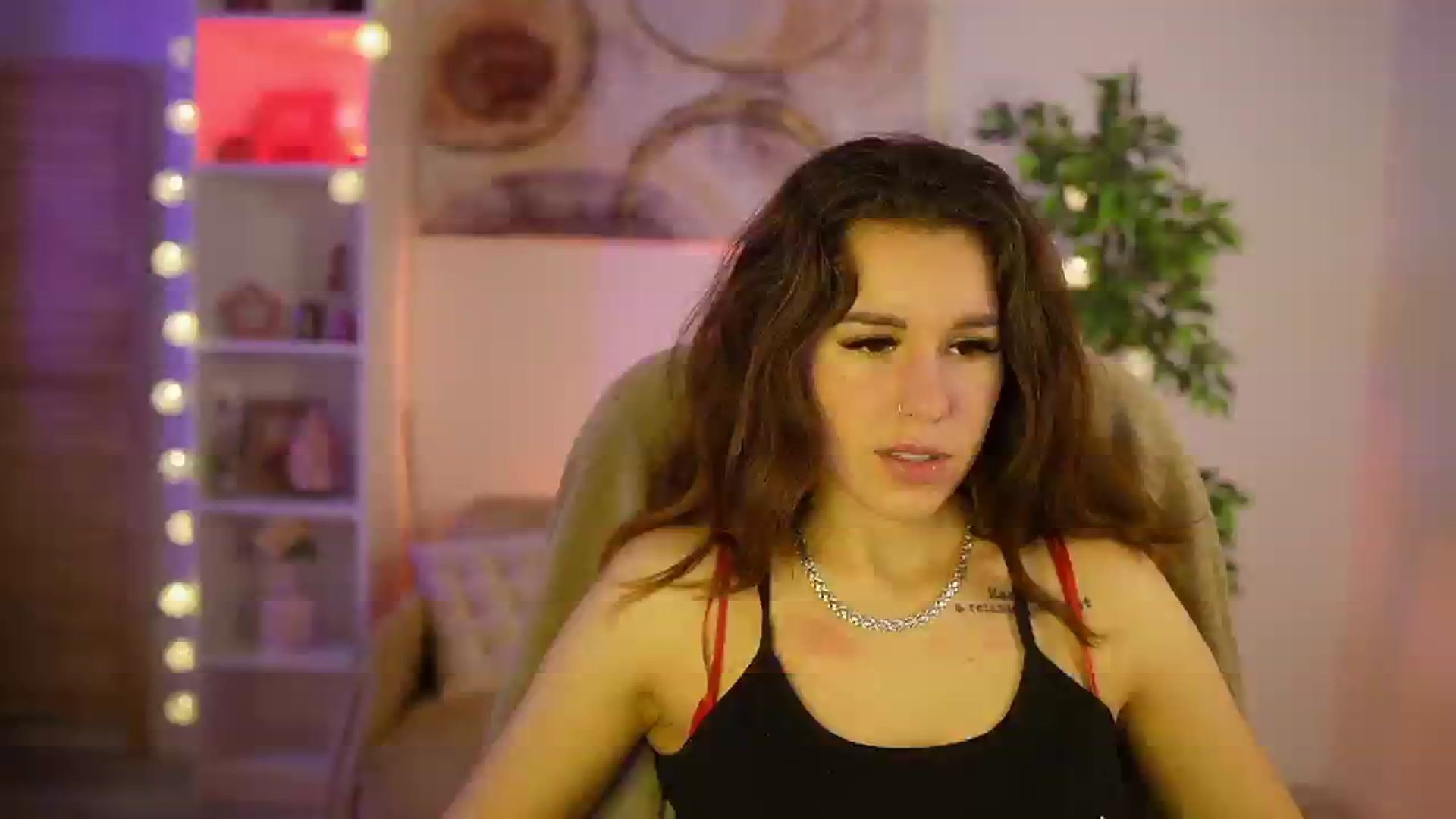 Gallery image thumbnail from Alyssa_Hall's myfreecams stream on, 04/01/2025, 17:04 image 6 of 20