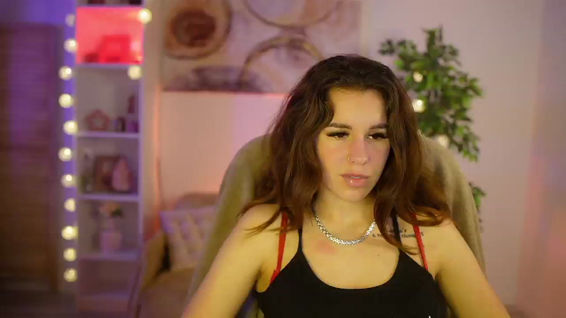 Gallery image thumbnail from Alyssa_Hall's myfreecams stream on, 04/01/2025, 17:04 image 7 of 20