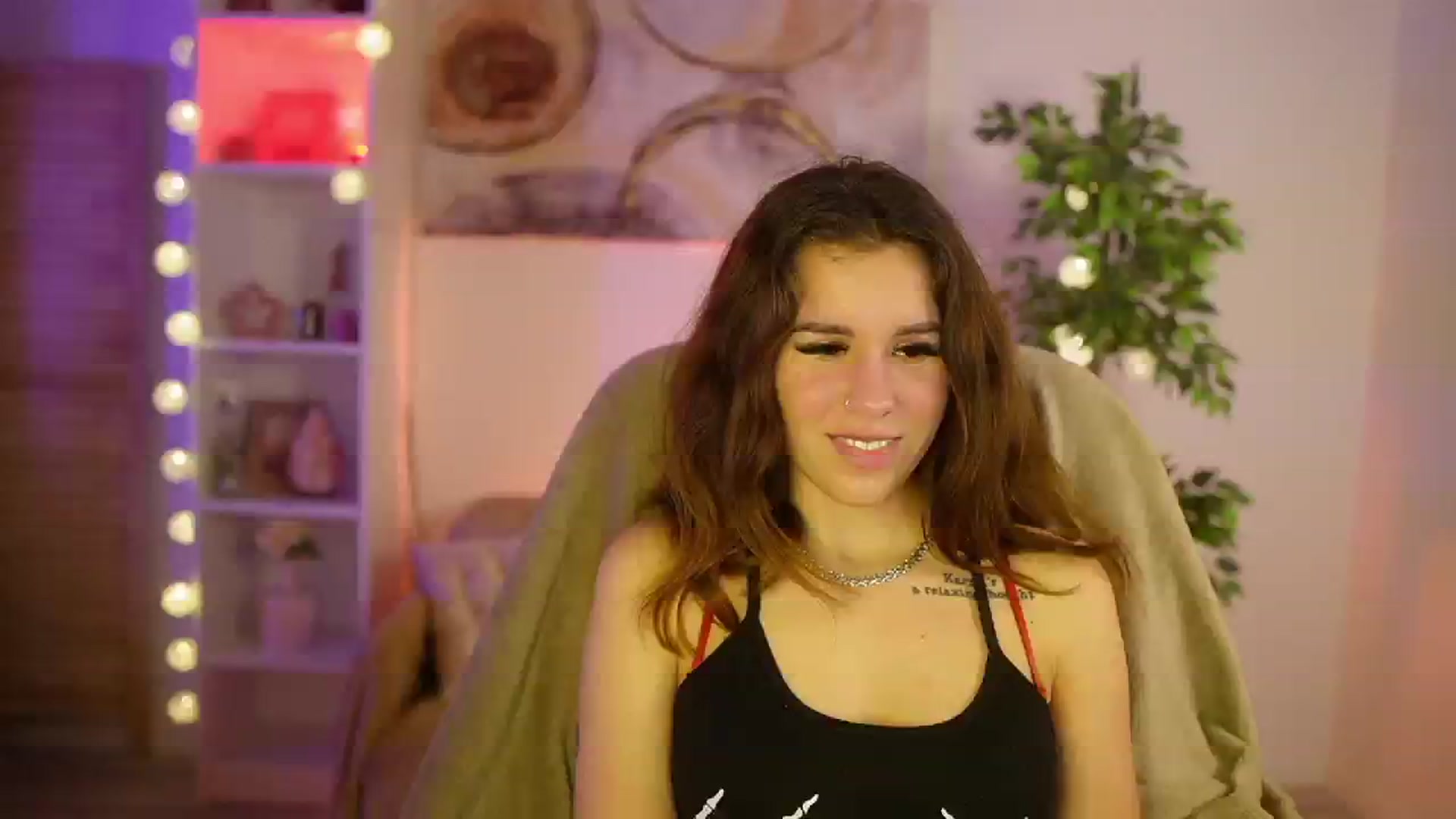 Gallery image thumbnail from Alyssa_Hall's myfreecams stream on, 04/01/2025, 17:46 image 9 of 20