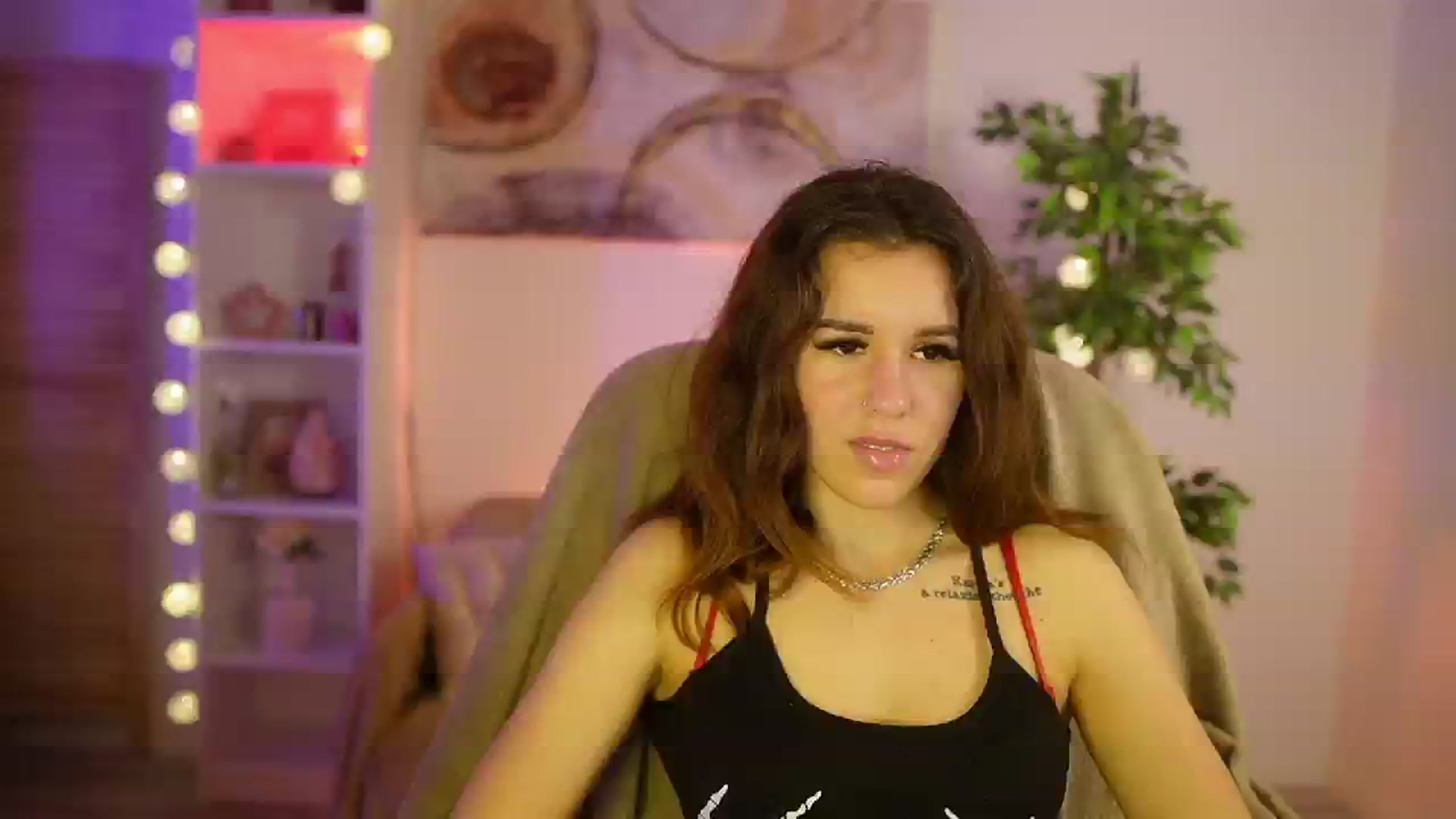 Gallery image thumbnail from Alyssa_Hall's myfreecams stream on, 04/01/2025, 17:46 image 16 of 20