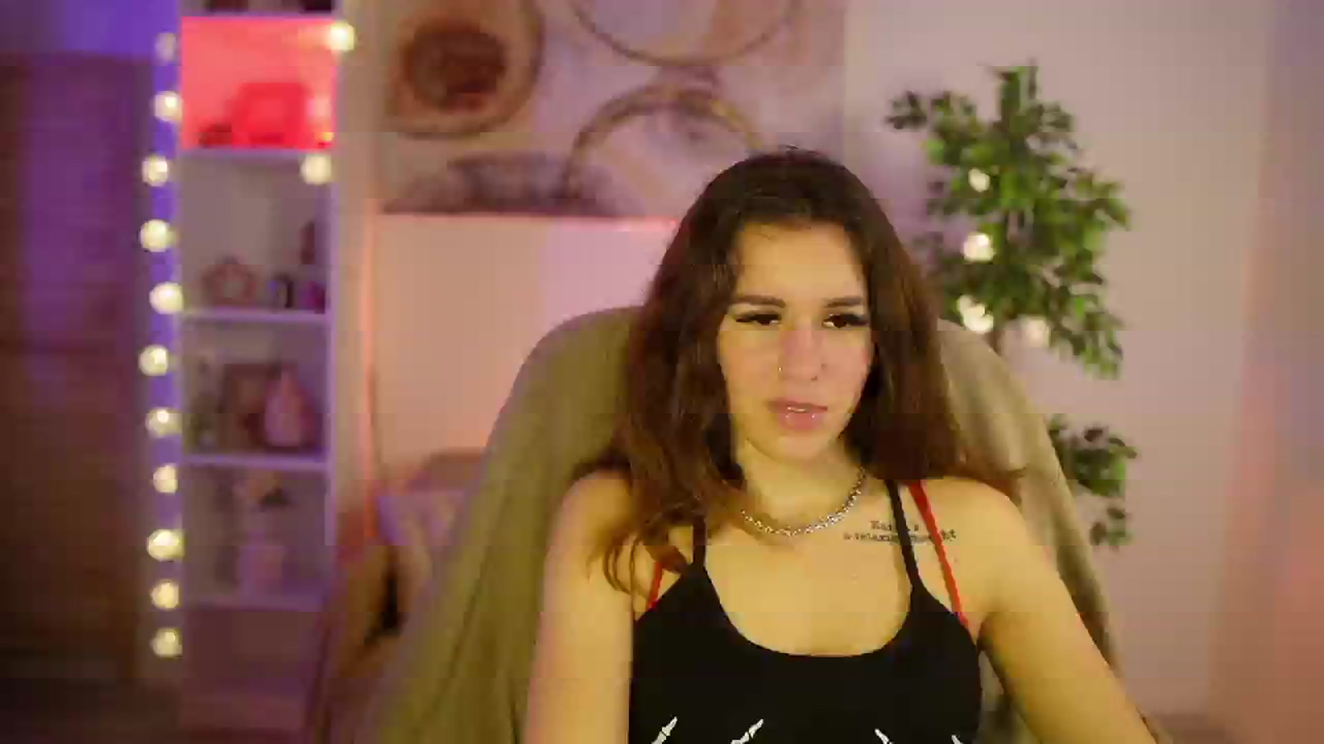 Gallery image thumbnail from Alyssa_Hall's myfreecams stream on, 04/01/2025, 17:46 image 13 of 20