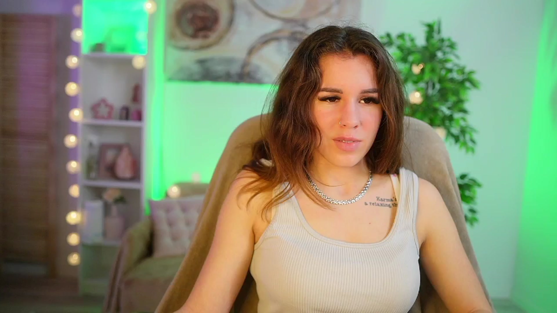 Gallery image thumbnail from Alyssa_Hall's myfreecams stream on, 04/02/2025, 14:43 image 20 of 20