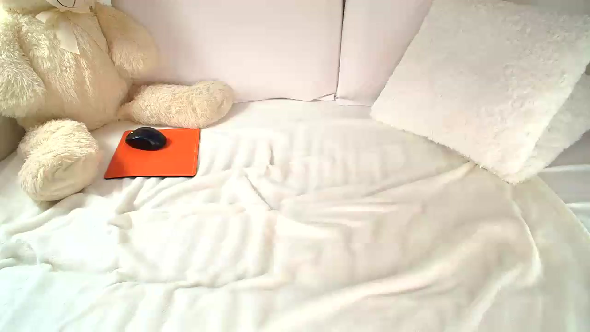 Gallery image thumbnail from Alyssa_Kate's myfreecams stream on, 07/01/2026, 17:33 image 18 of 20
