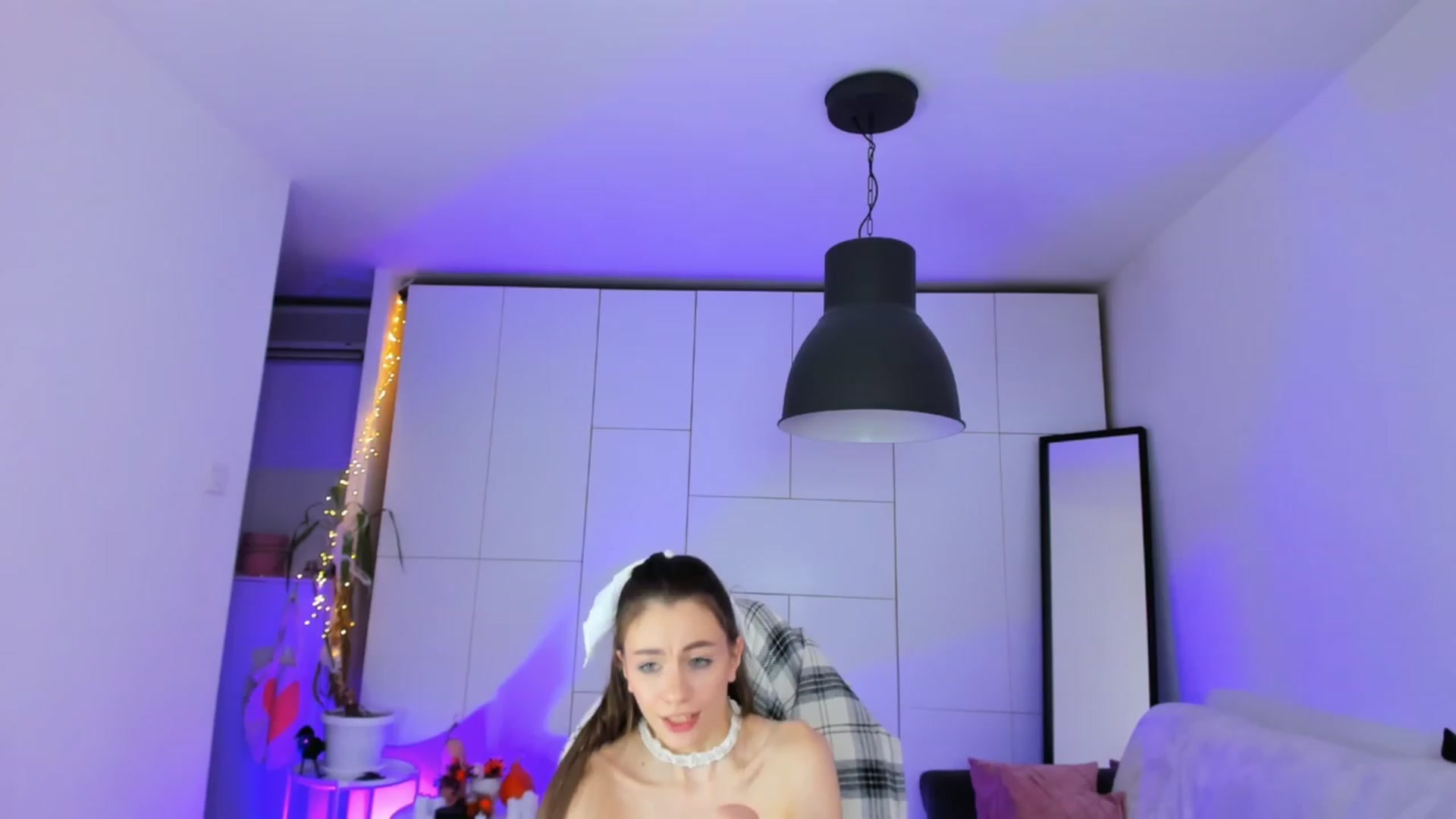 Gallery image thumbnail from Alyssa_Smit's myfreecams stream on, 12/01/2022, 12:02 image 20 of 20