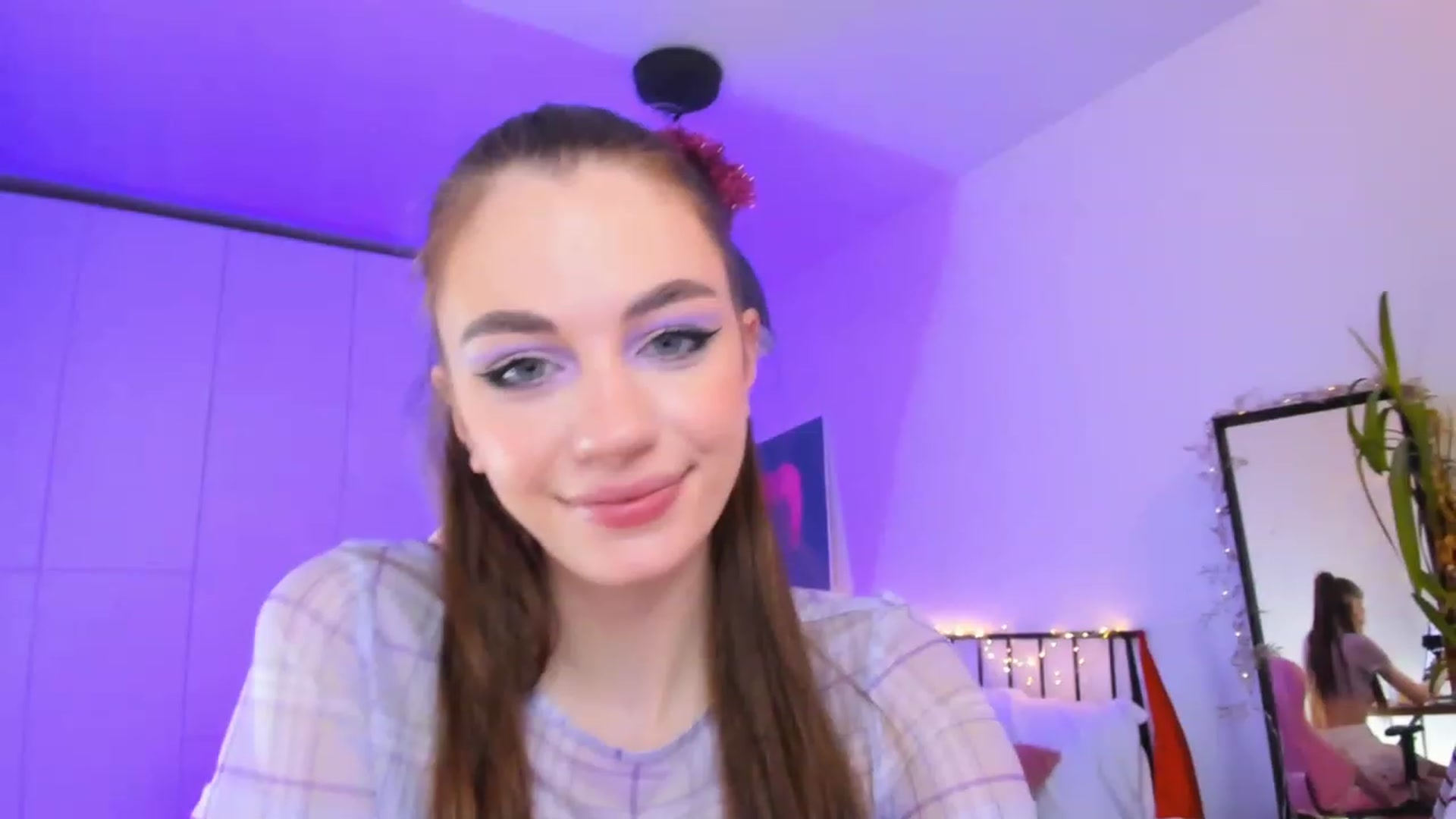 Gallery image thumbnail from Alyssa_Smit's myfreecams stream on, 01/25/2023, 12:14 image 15 of 20