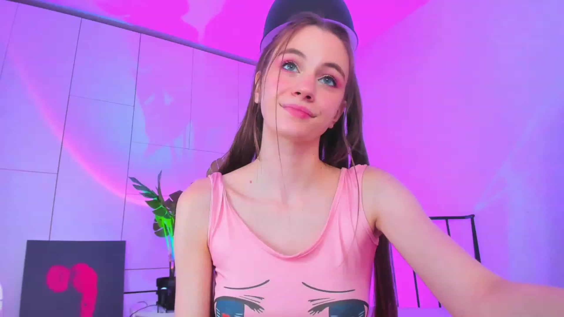 Gallery image thumbnail from Alyssa_Smit's myfreecams stream on, 08/05/2023, 12:17 image 14 of 20