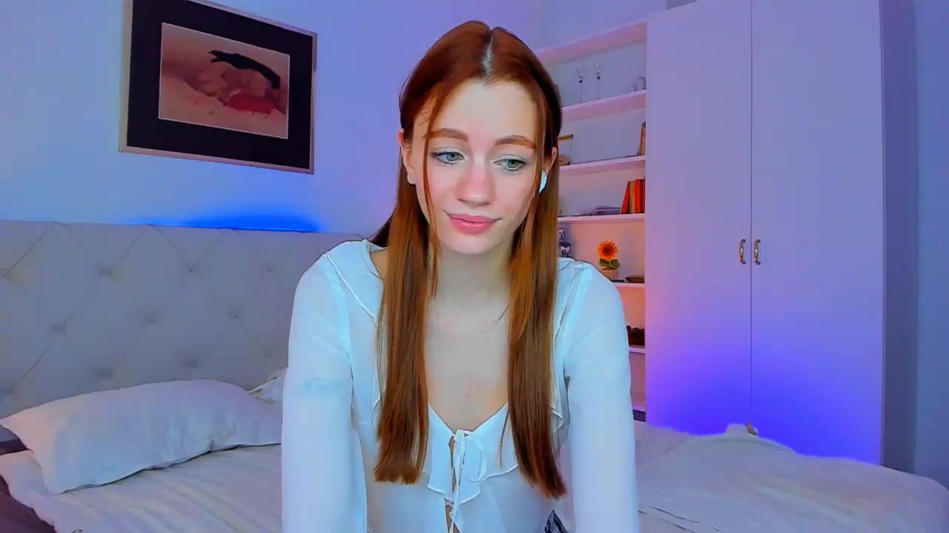 Gallery image thumbnail from Alyssa_Smit's myfreecams stream on, 09/15/2024, 13:07 image 9 of 20