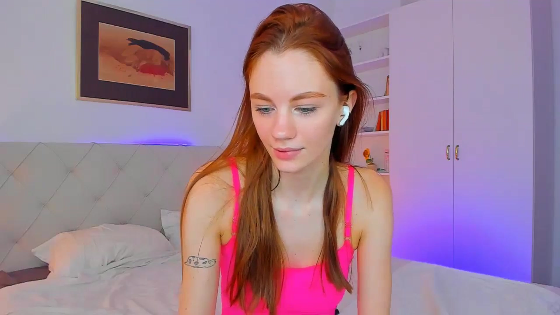 Gallery image thumbnail from Alyssa_Smit's myfreecams stream on, 09/25/2024, 12:34 image 4 of 20