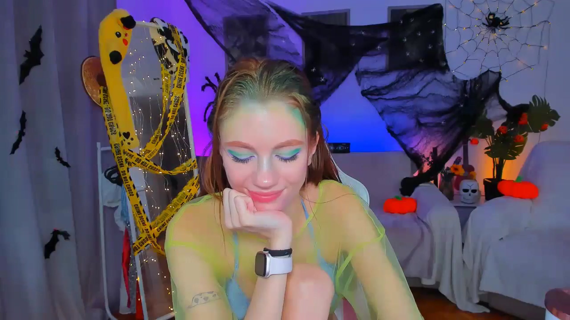 Gallery image thumbnail from Alyssa_Smit's myfreecams stream on, 10/31/2024, 12:50 image 8 of 20