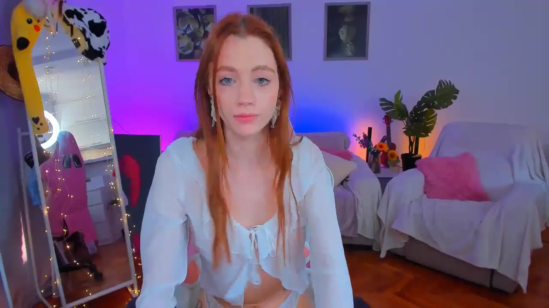 Gallery image thumbnail from Alyssa_Smit's myfreecams stream on, 11/10/2024, 14:19 image 6 of 20