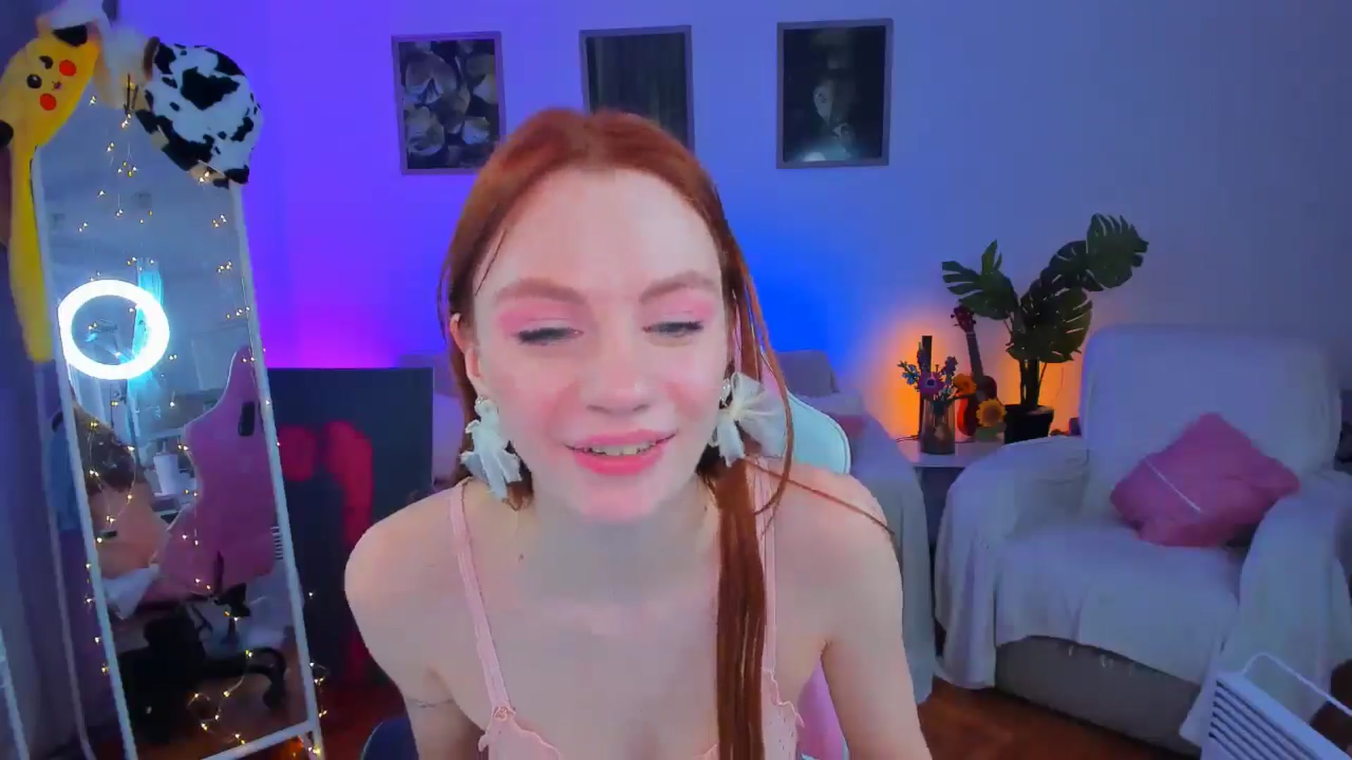 Gallery image thumbnail from Alyssa_Smit's myfreecams stream on, 11/28/2024, 13:43 image 20 of 20