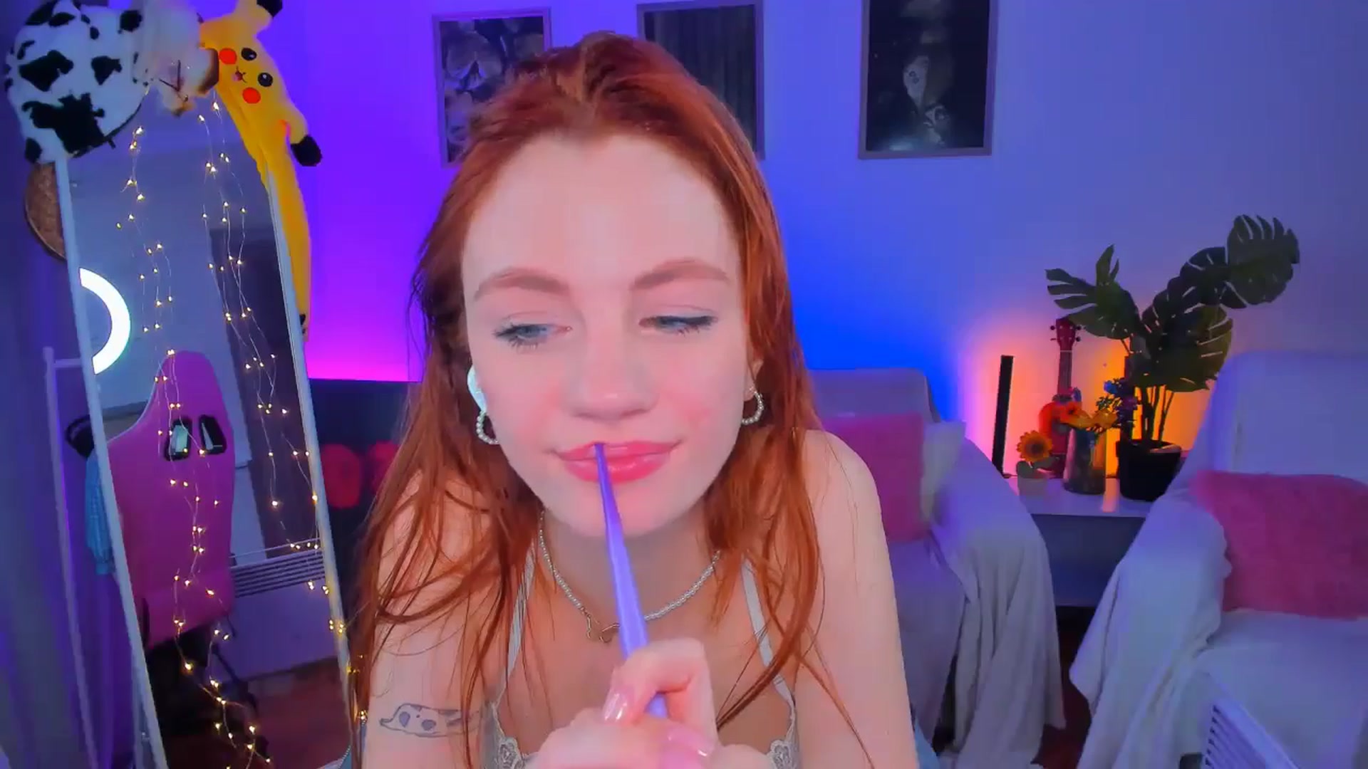 Gallery image thumbnail from Alyssa_Smit's myfreecams stream on, 12/04/2024, 13:42 image 20 of 20