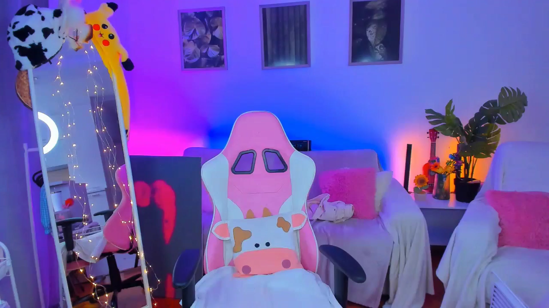 Gallery image thumbnail from Alyssa_Smit's myfreecams stream on, 12/04/2024, 13:42 image 3 of 20