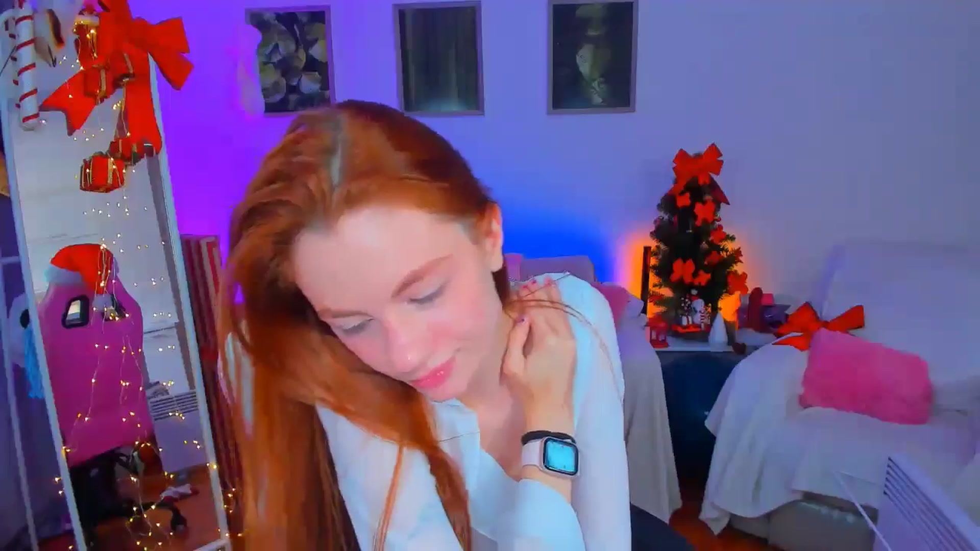 Gallery image thumbnail from Alyssa_Smit's myfreecams stream on, 12/18/2024, 11:18 image 17 of 20