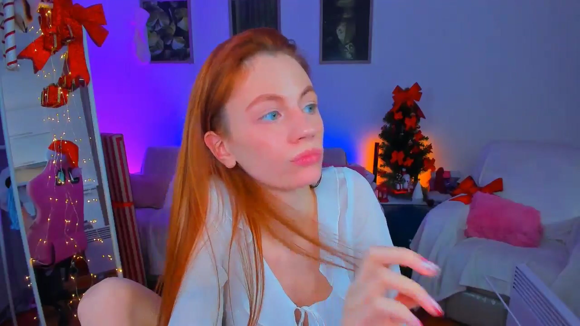 Gallery image thumbnail from Alyssa_Smit's myfreecams stream on, 12/18/2024, 11:56 image 18 of 20