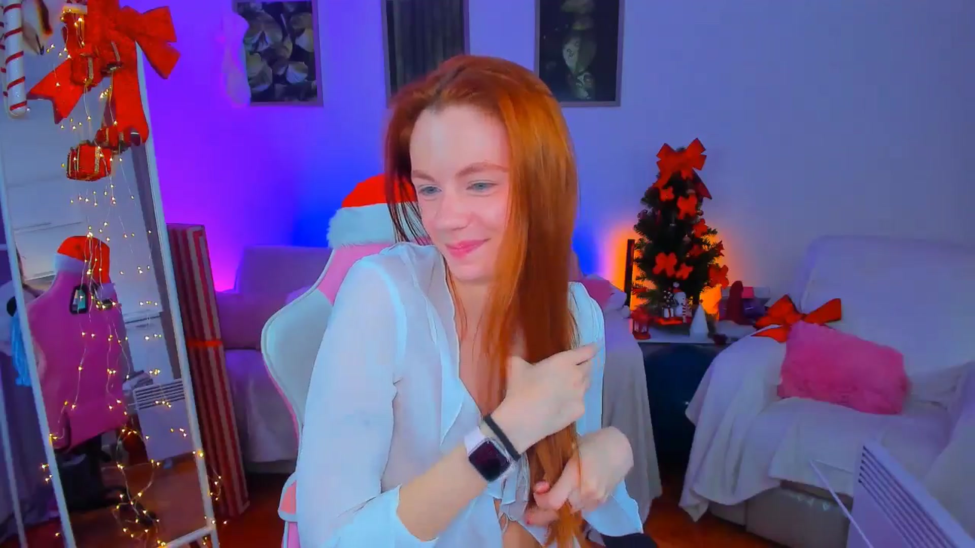 Gallery image thumbnail from Alyssa_Smit's myfreecams stream on, 12/18/2024, 13:03 image 16 of 20