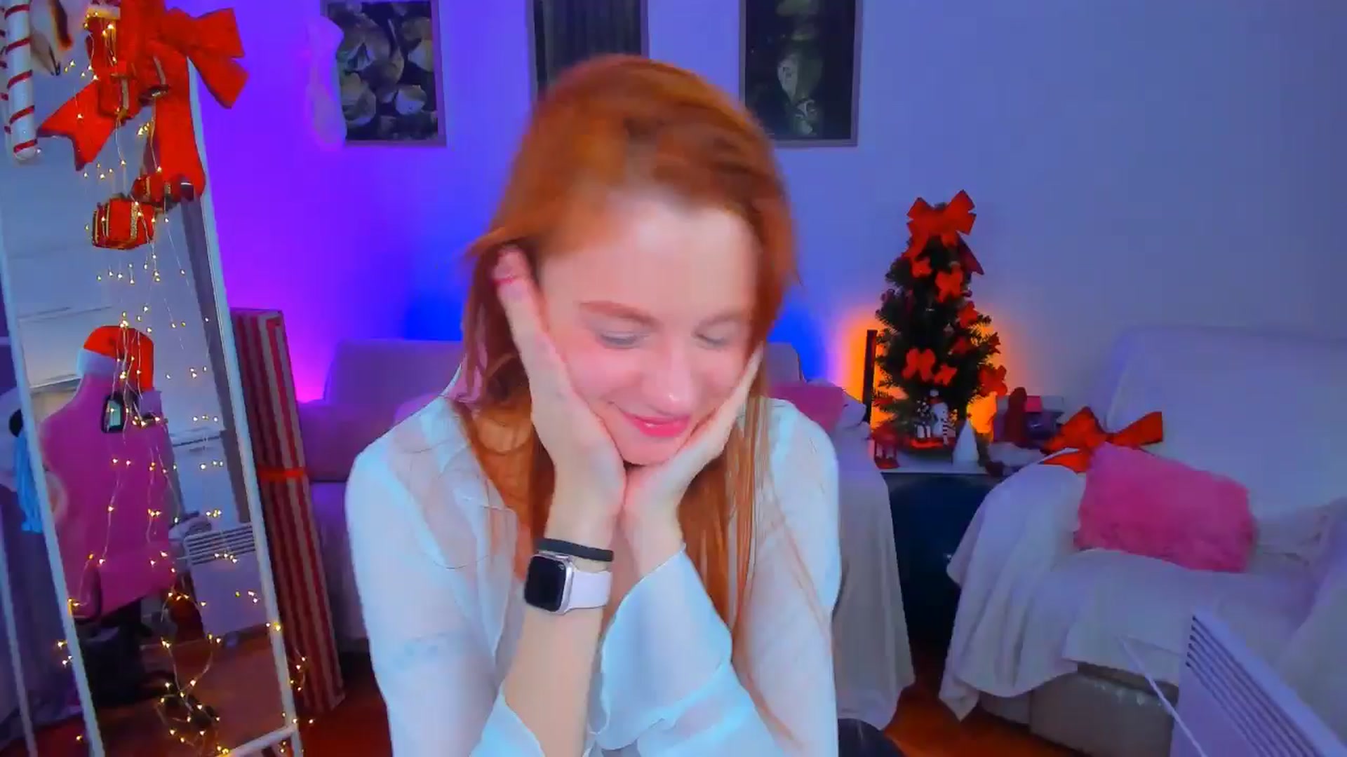 Gallery image thumbnail from Alyssa_Smit's myfreecams stream on, 12/18/2024, 13:03 image 17 of 20