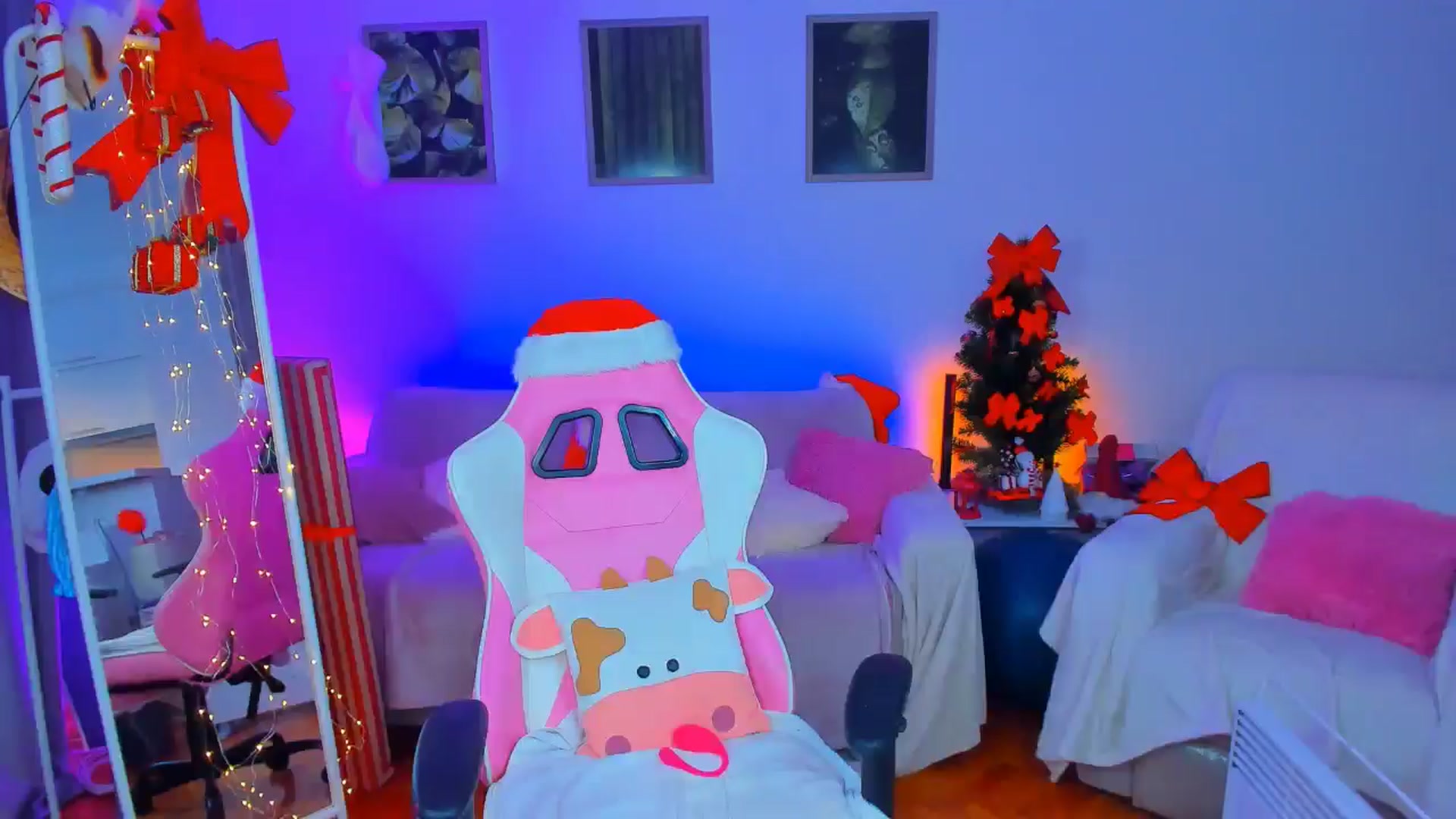 Gallery image thumbnail from Alyssa_Smit's myfreecams stream on, 12/19/2024, 14:47 image 14 of 20