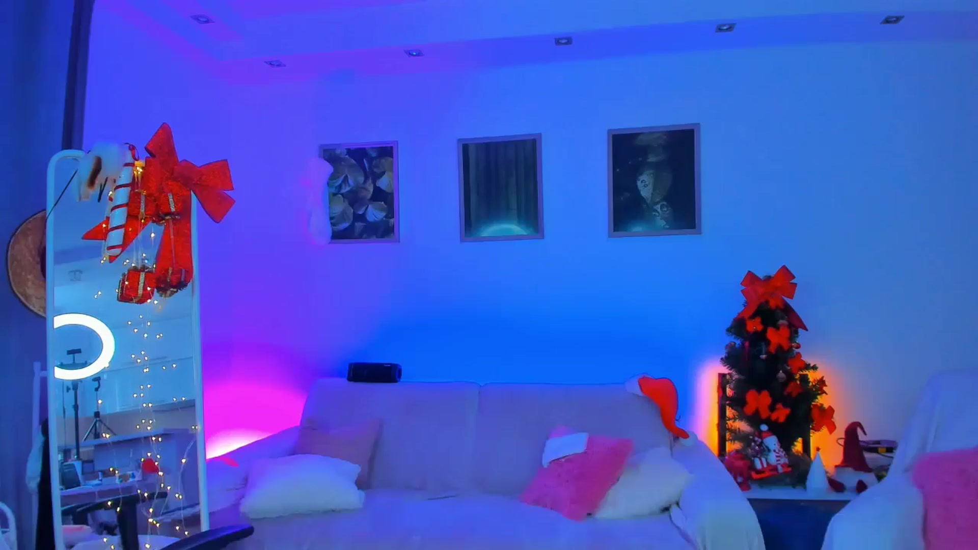 Gallery image thumbnail from Alyssa_Smit's myfreecams stream on, 12/26/2024, 10:17 image 1 of 20