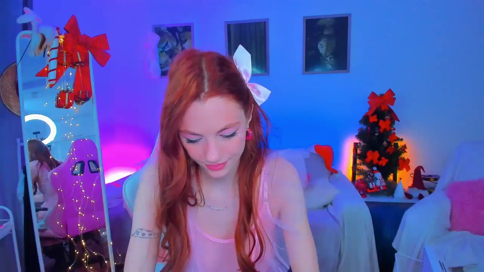 Gallery image thumbnail from Alyssa_Smit's myfreecams stream on, 12/26/2024, 10:17 image 2 of 20