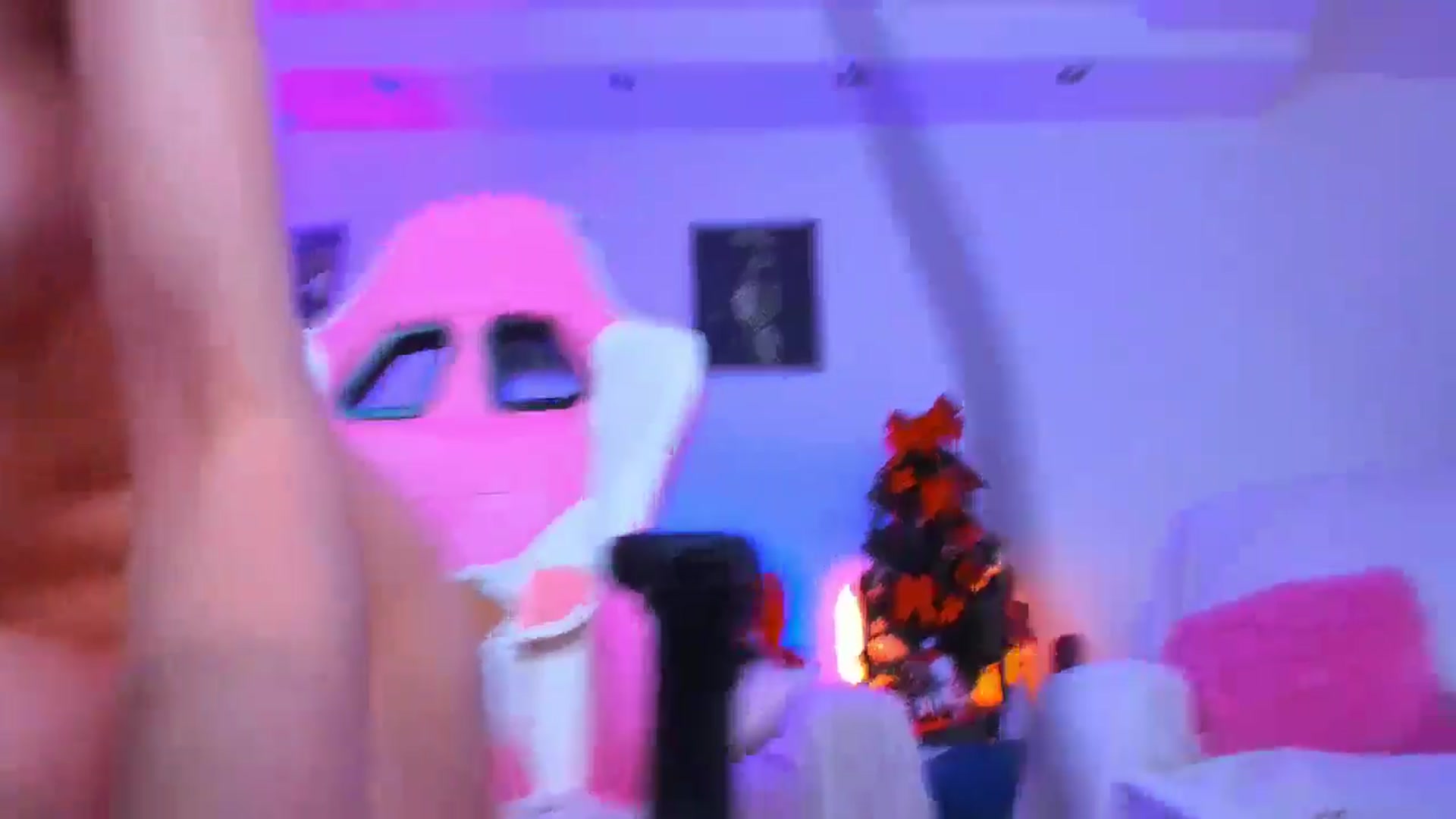 Gallery image thumbnail from Alyssa_Smit's myfreecams stream on, 12/26/2024, 10:17 image 18 of 20
