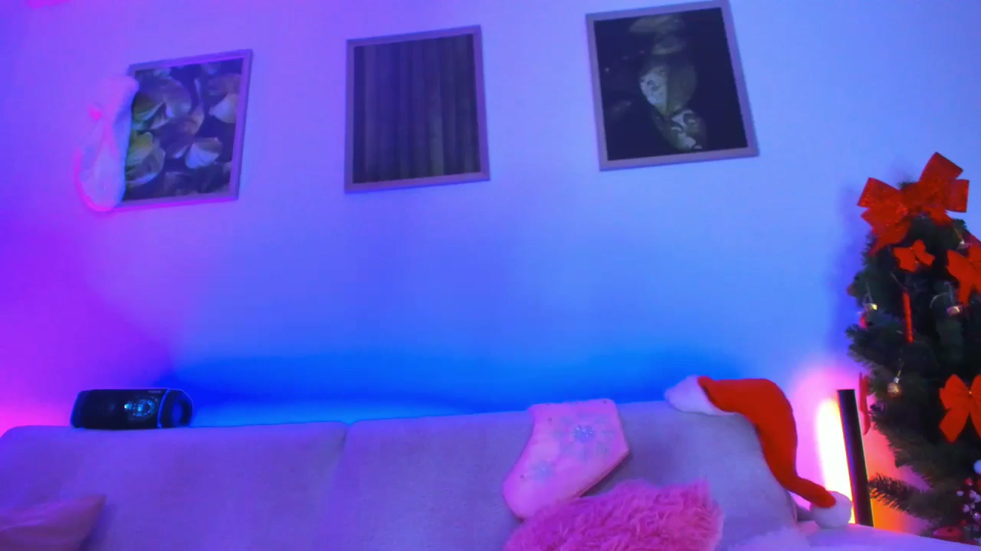 Gallery image thumbnail from Alyssa_Smit's myfreecams stream on, 12/26/2024, 13:28 image 13 of 20